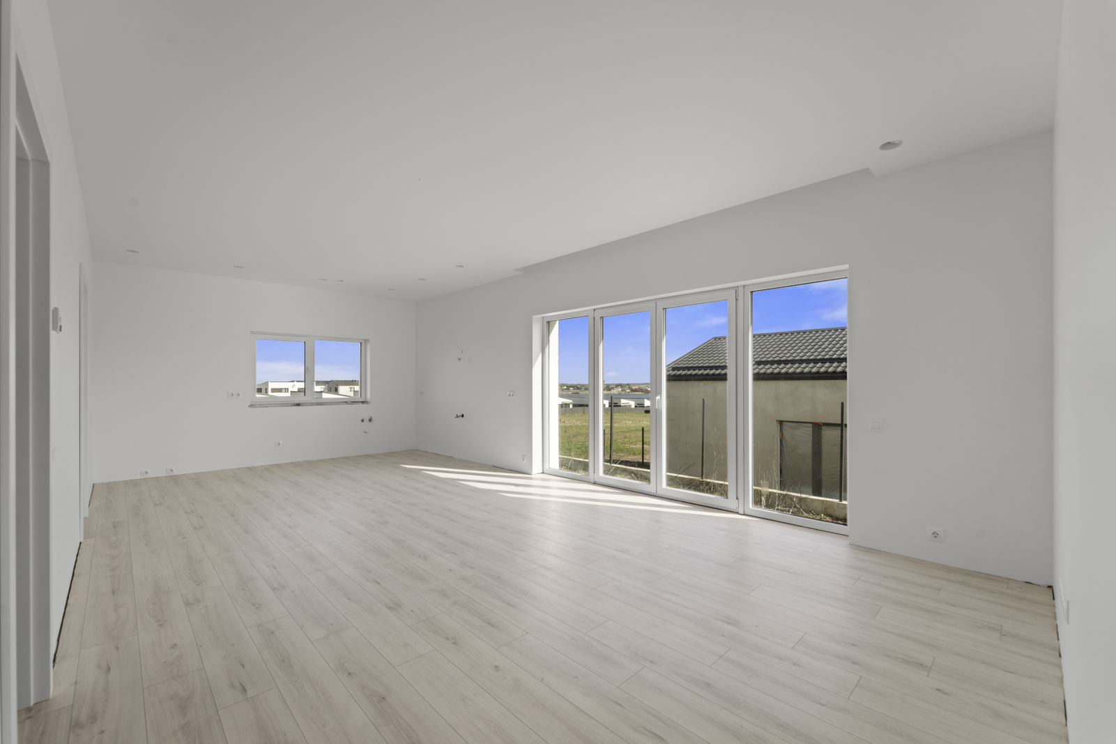 GERIAUSIAS KAINOS PASIŪLYMAS ARČIAUSIAI KLAIPĖDOS MIESTO. PRIE TVENKINIO !!!!!!