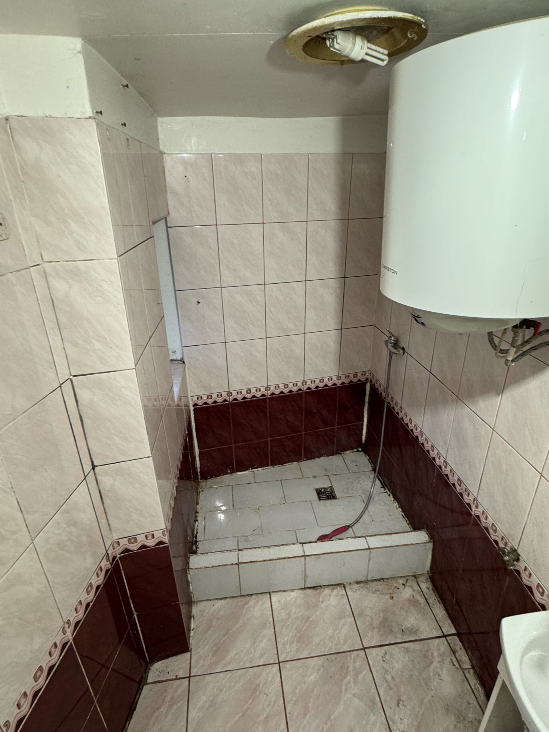 Parduodama namo dalis – butas šalia Kauno centro