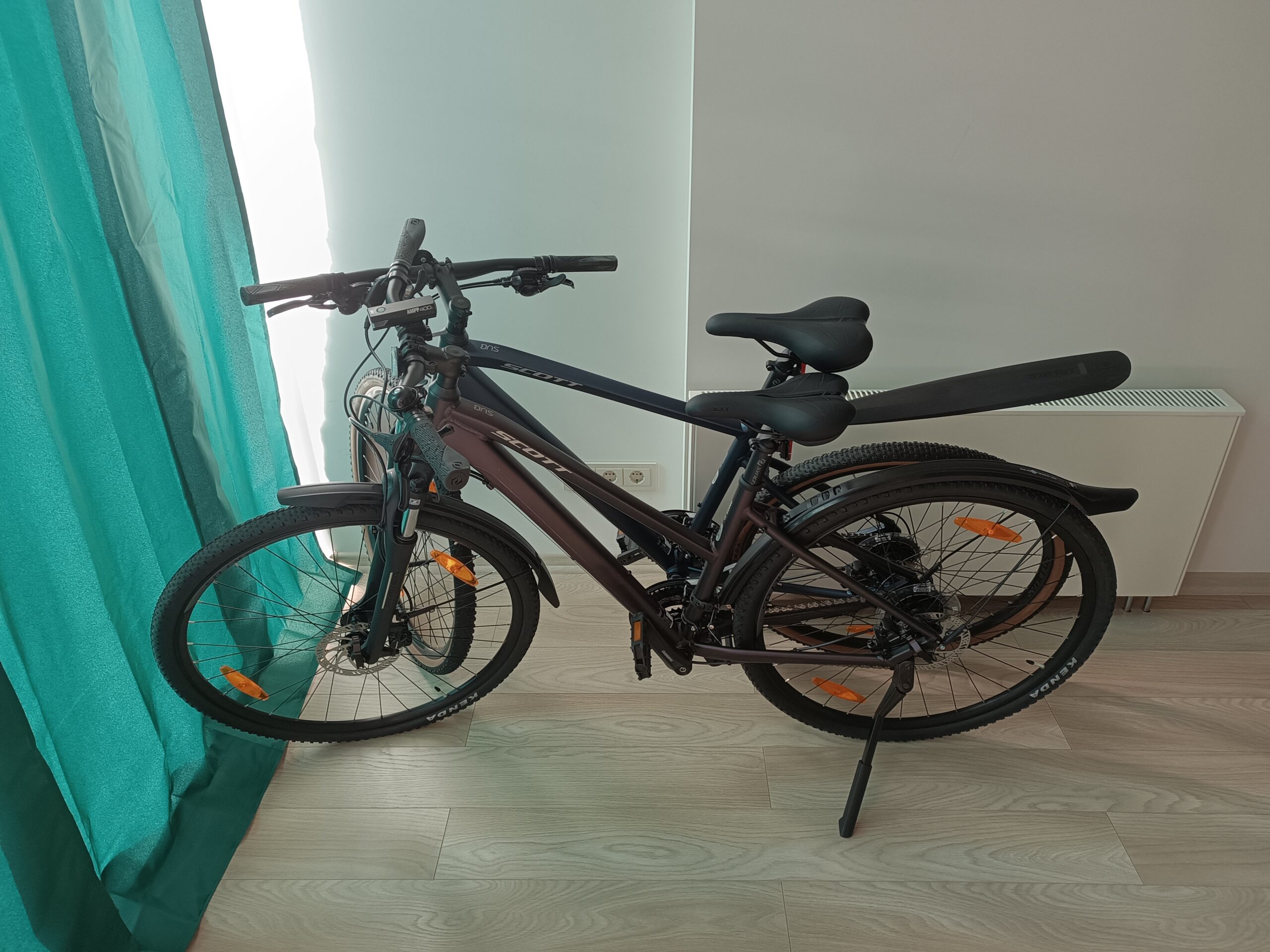 Scott Sub Cross 30 L dydis men hibridinis dviratis