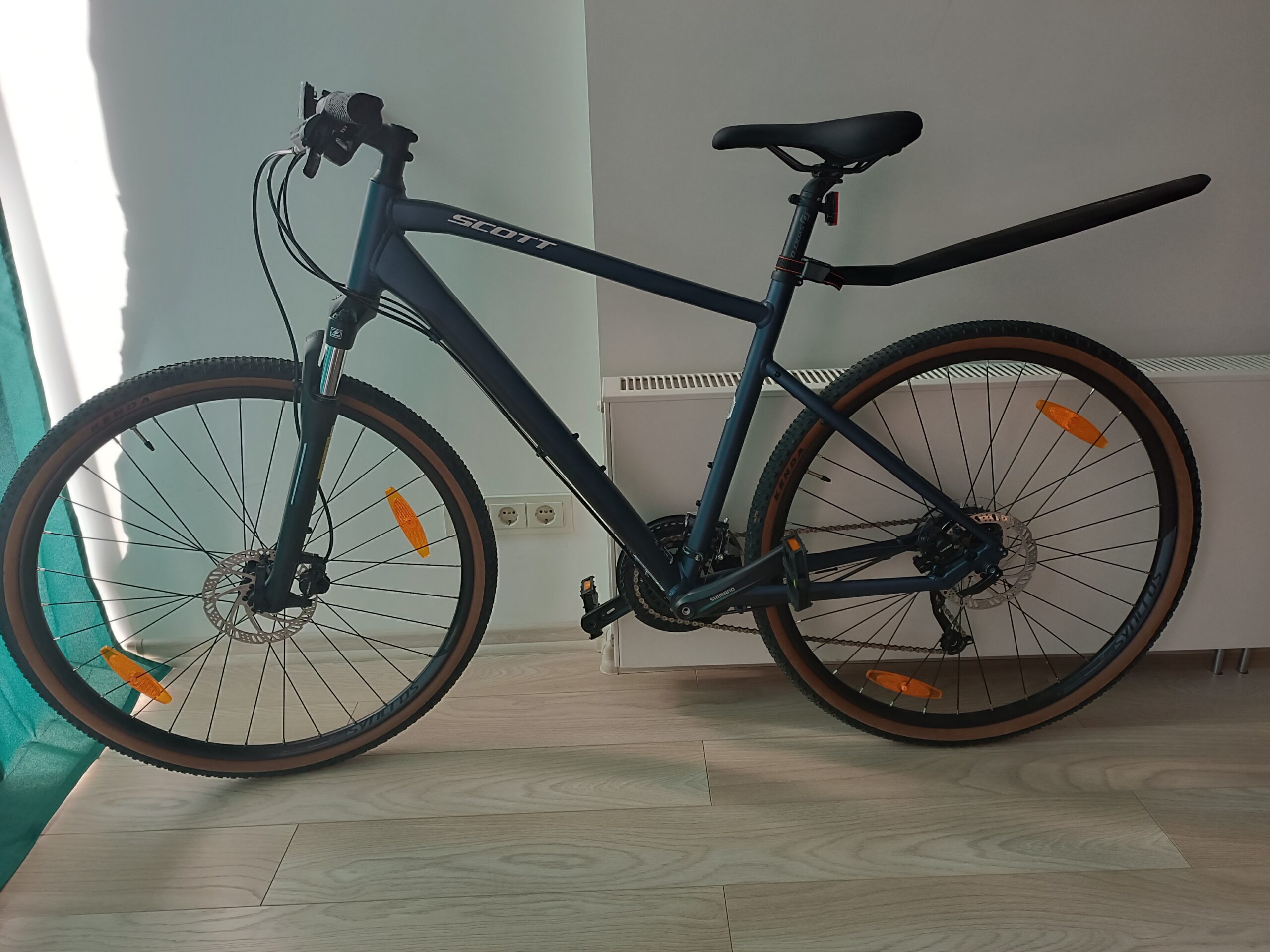 Scott Sub Cross 30 L dydis men hibridinis dviratis