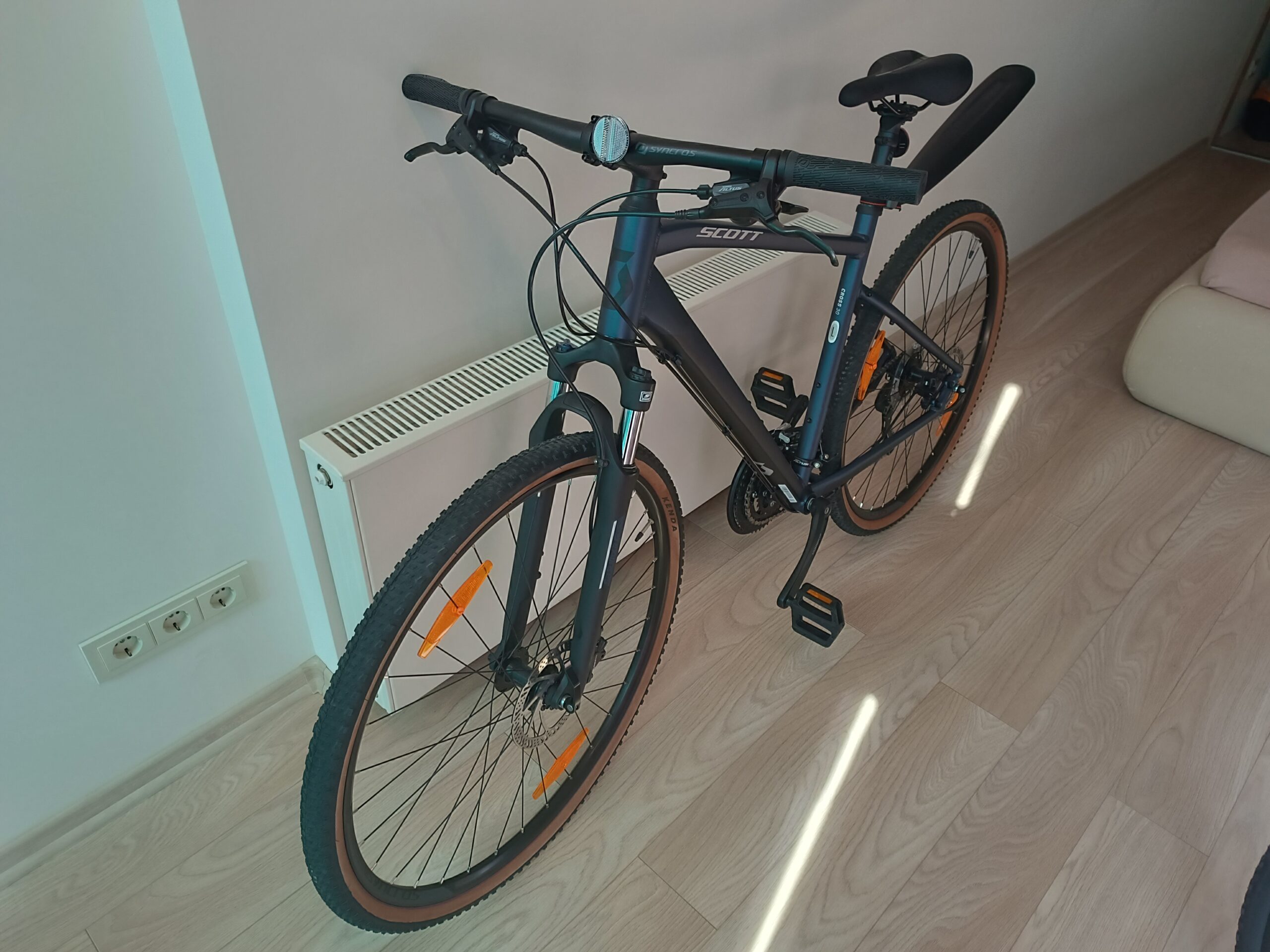 Scott Sub Cross 30 L dydis men hibridinis dviratis