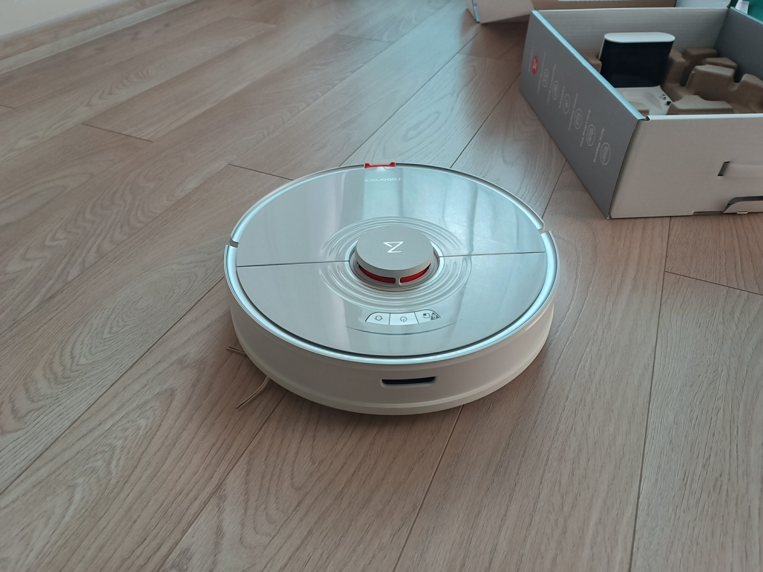 Dulkių siurblys – robotas Roborock S7