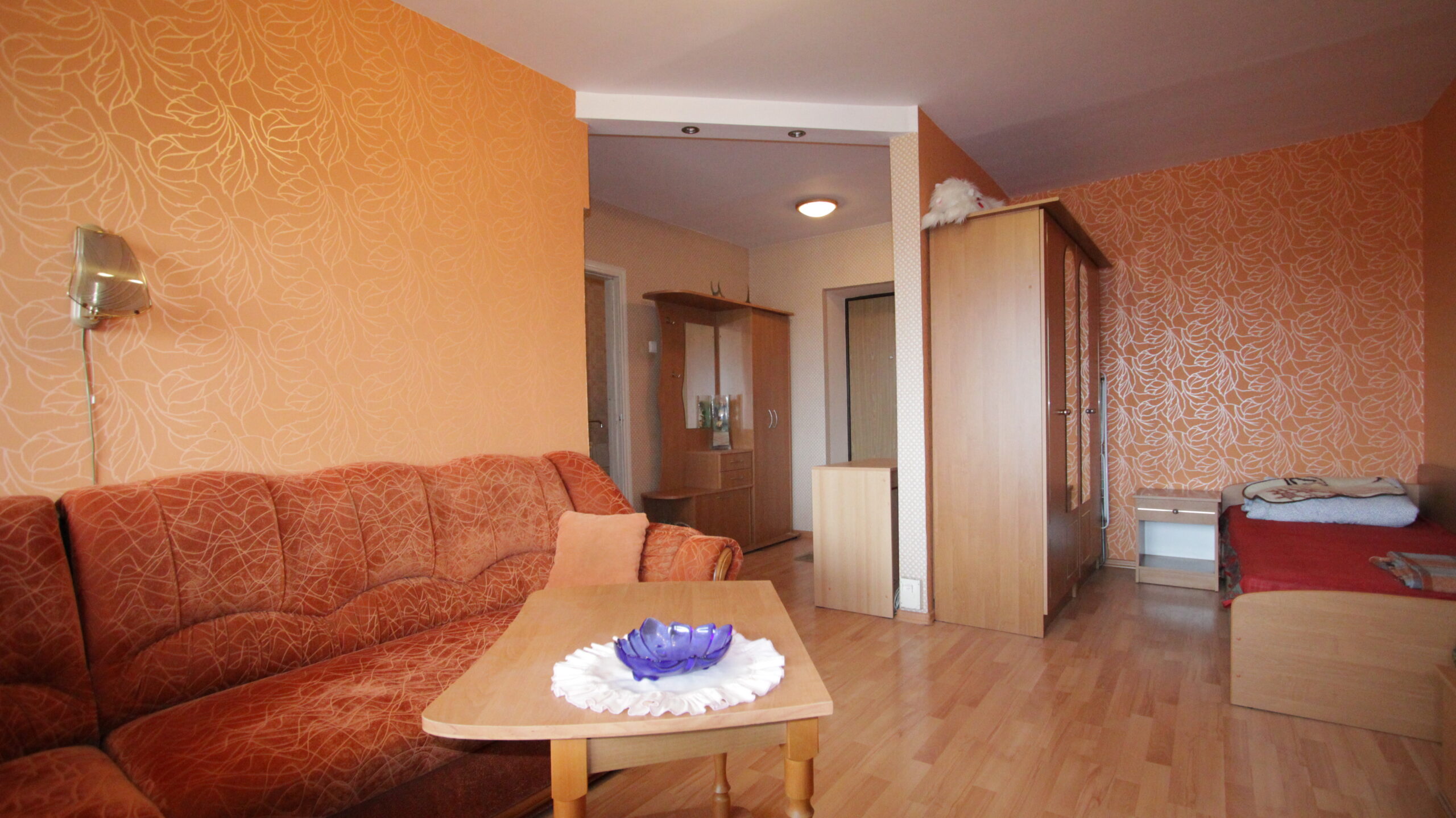 Parduodamas 1 kambario butas Akmenės mieste