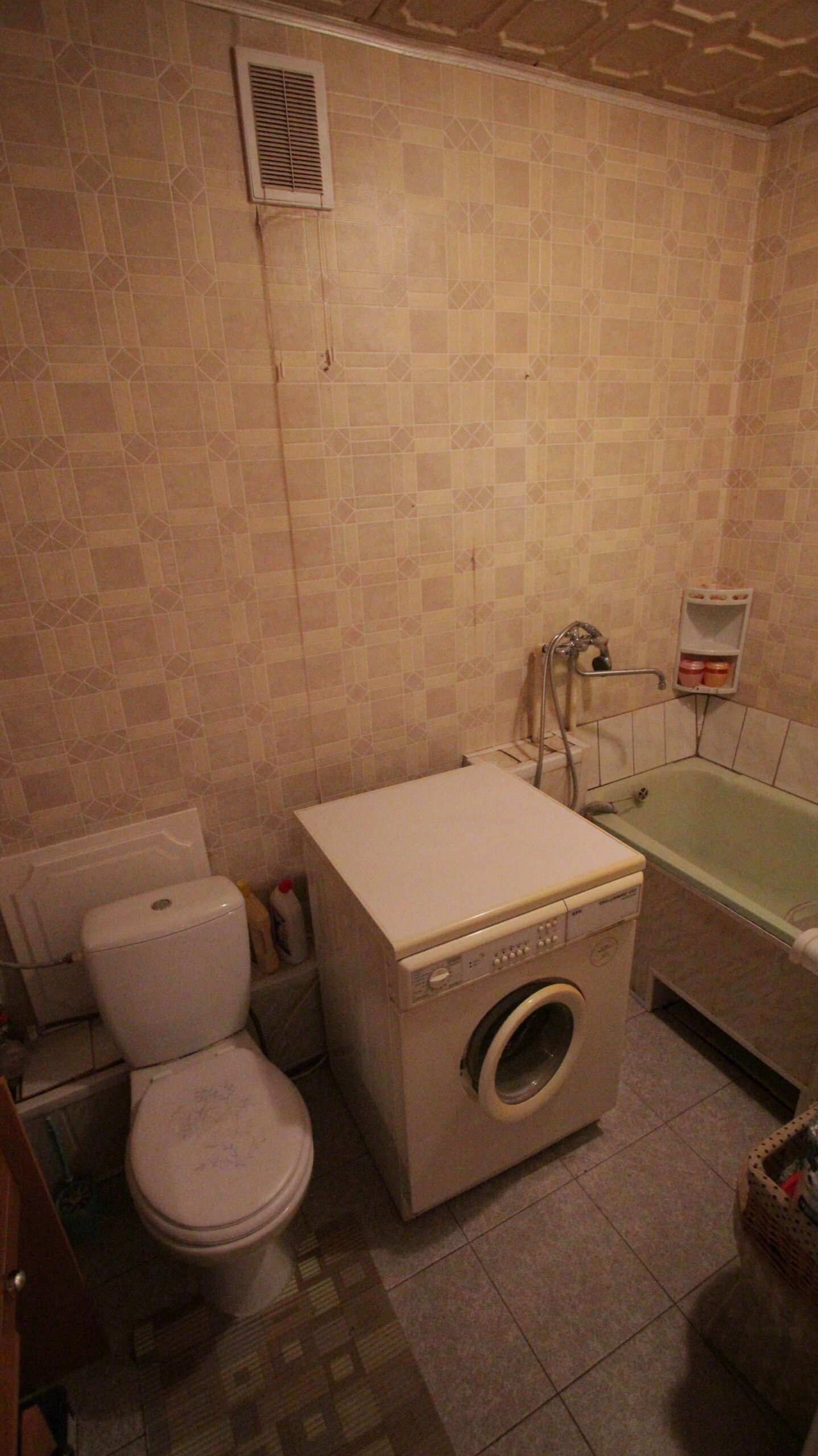 Parduodamas 1 kambario butas Akmenės mieste