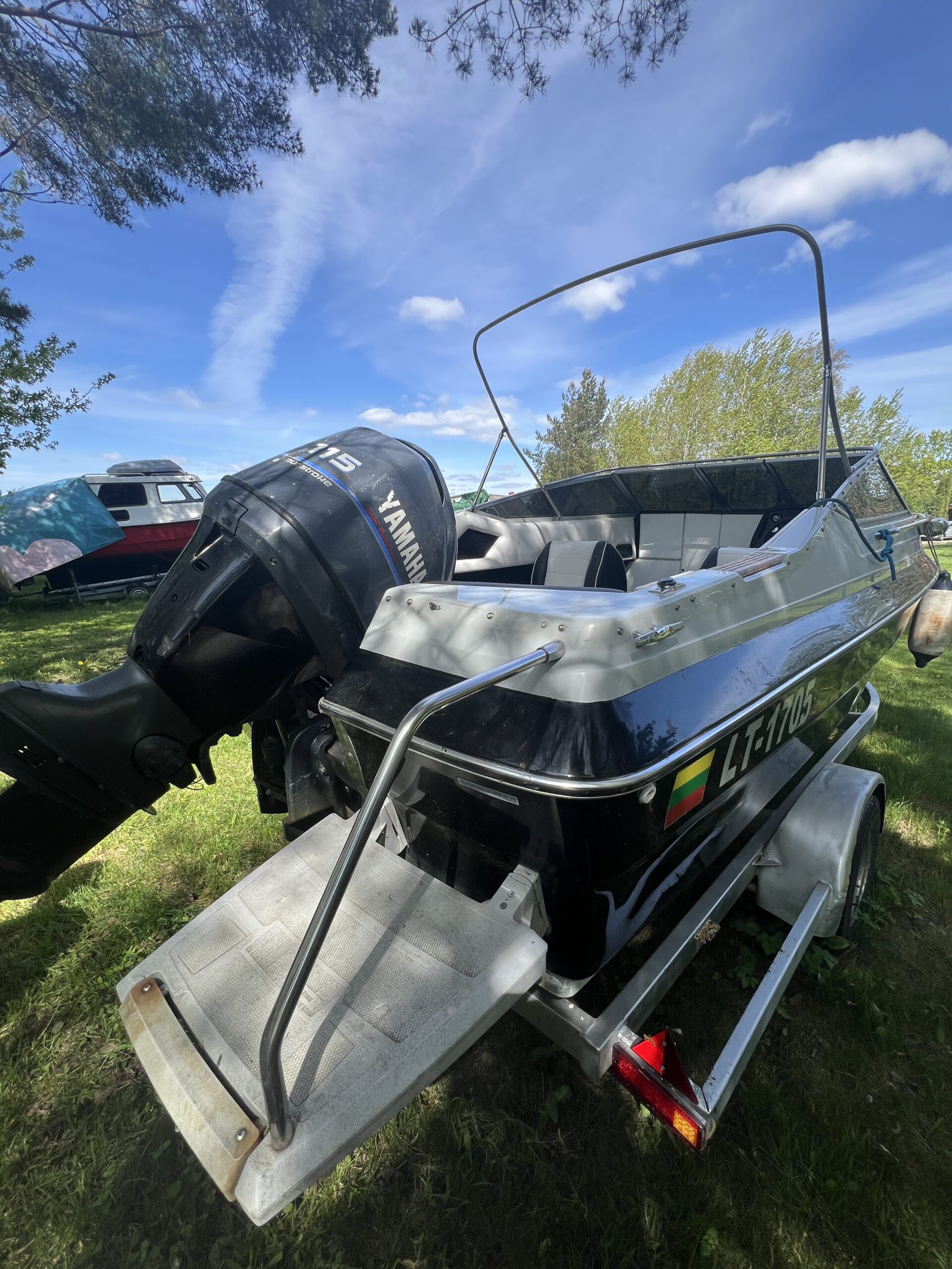 Parduodamas kateris Maxum