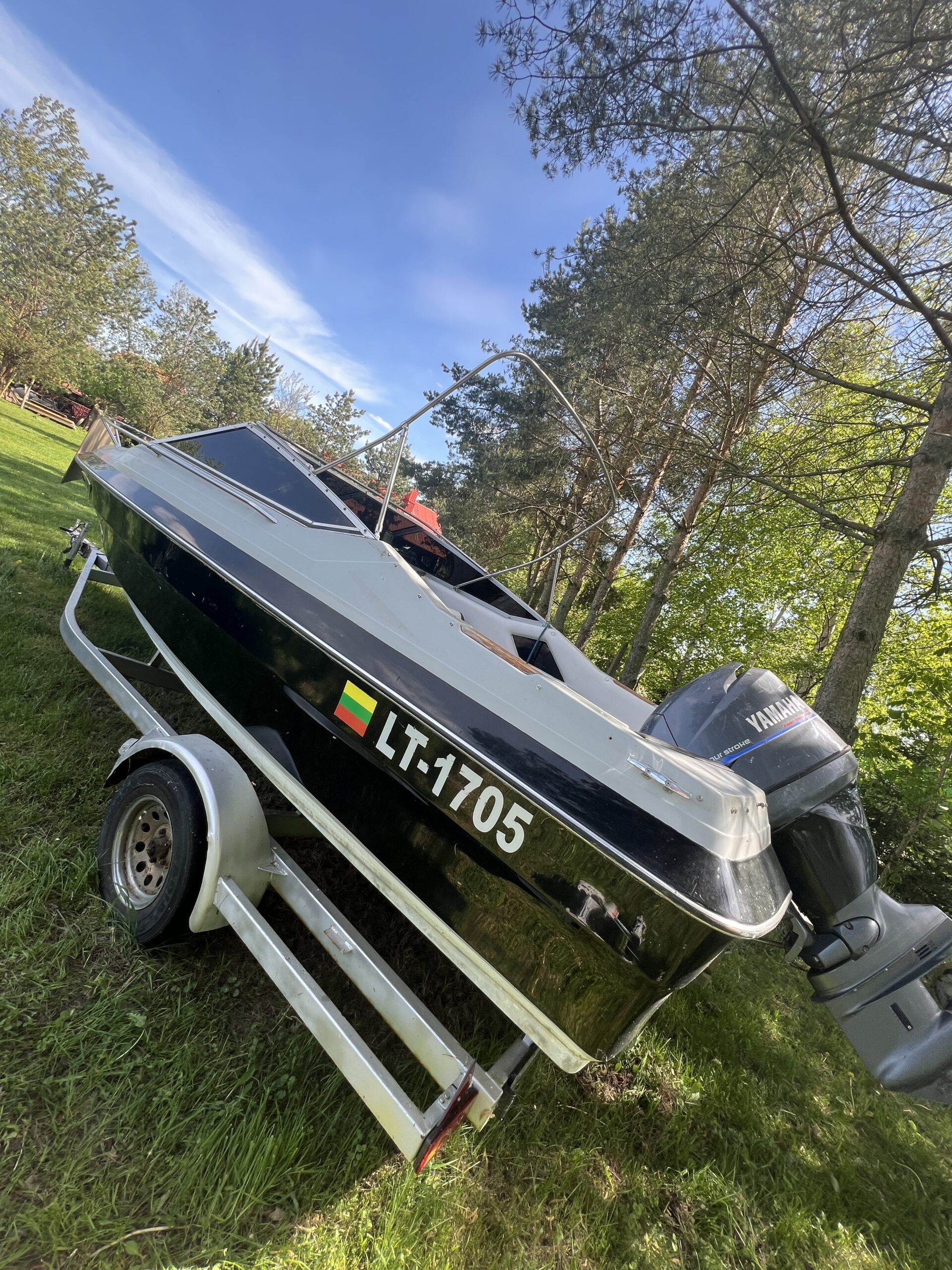 Parduodamas kateris Maxum