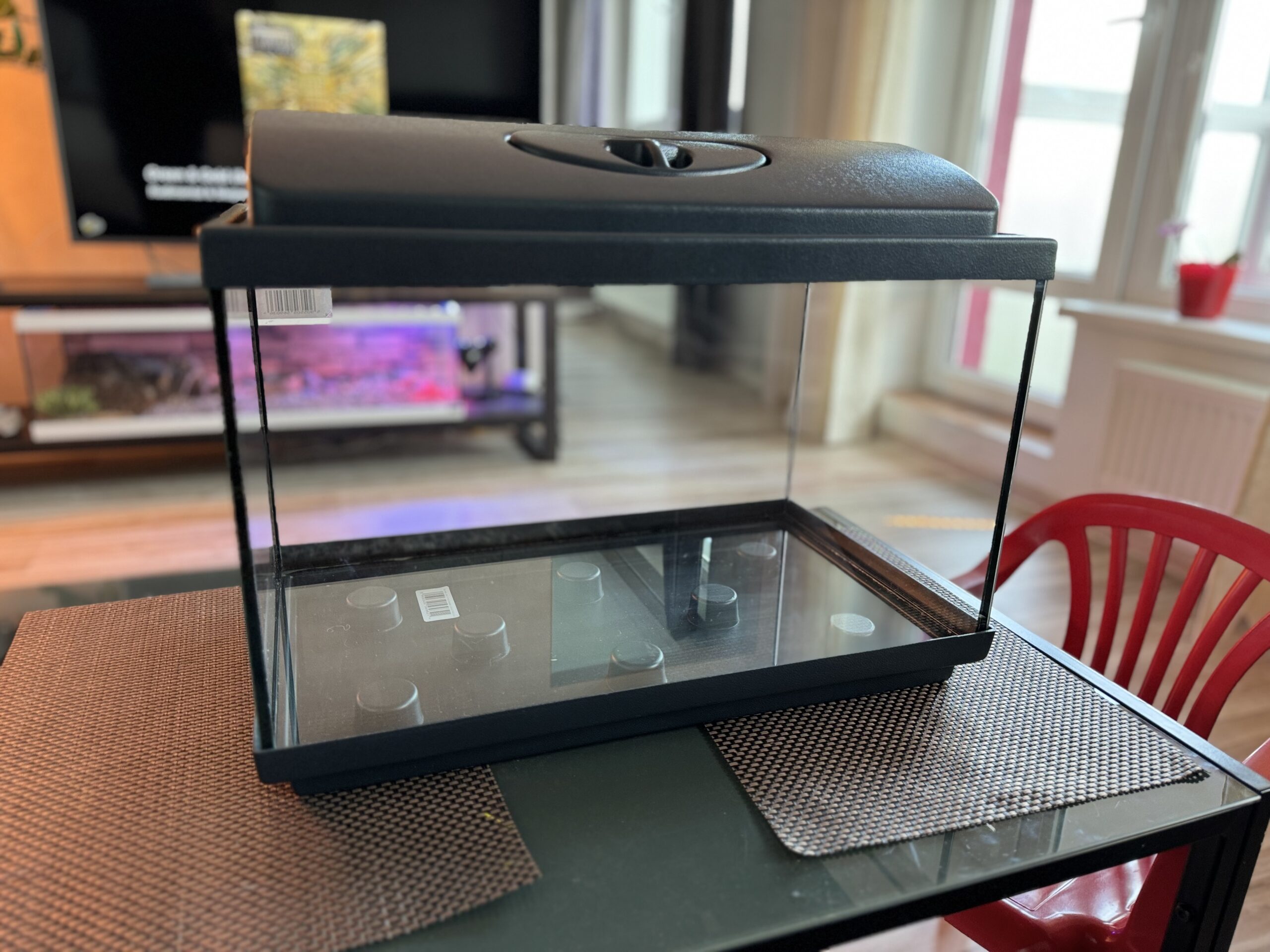 Parduodamas akvariumas 50x30x30