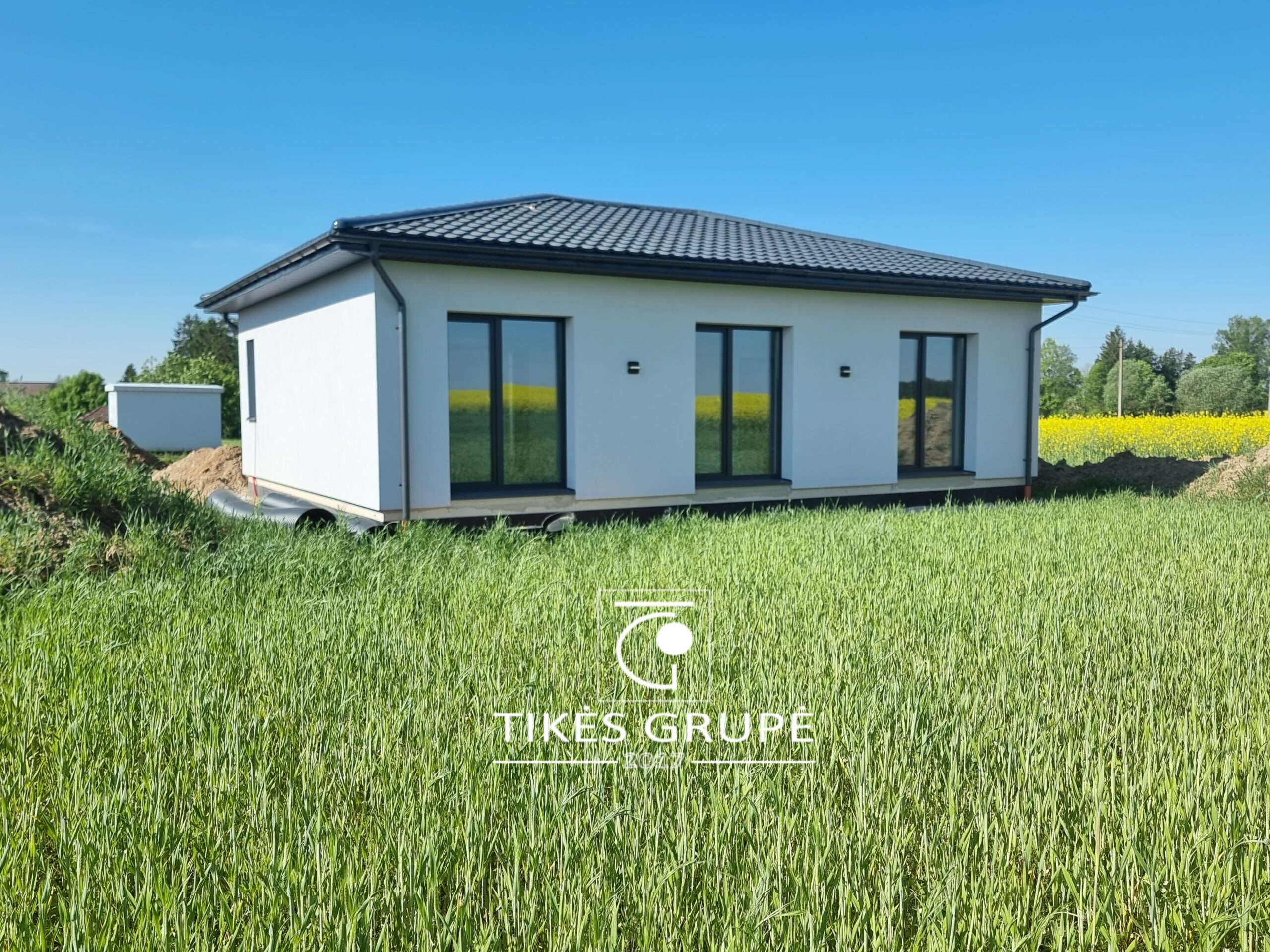 Parduodamas naujos statybos mūrinis namas su 15 arų žemės, Kvietinių k.