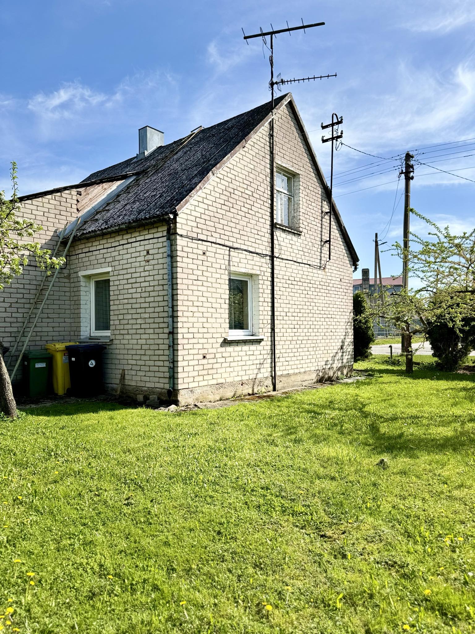 Parduodamas namas miesto centre