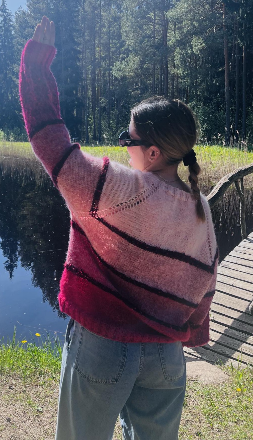 Rankų darbo megztukas