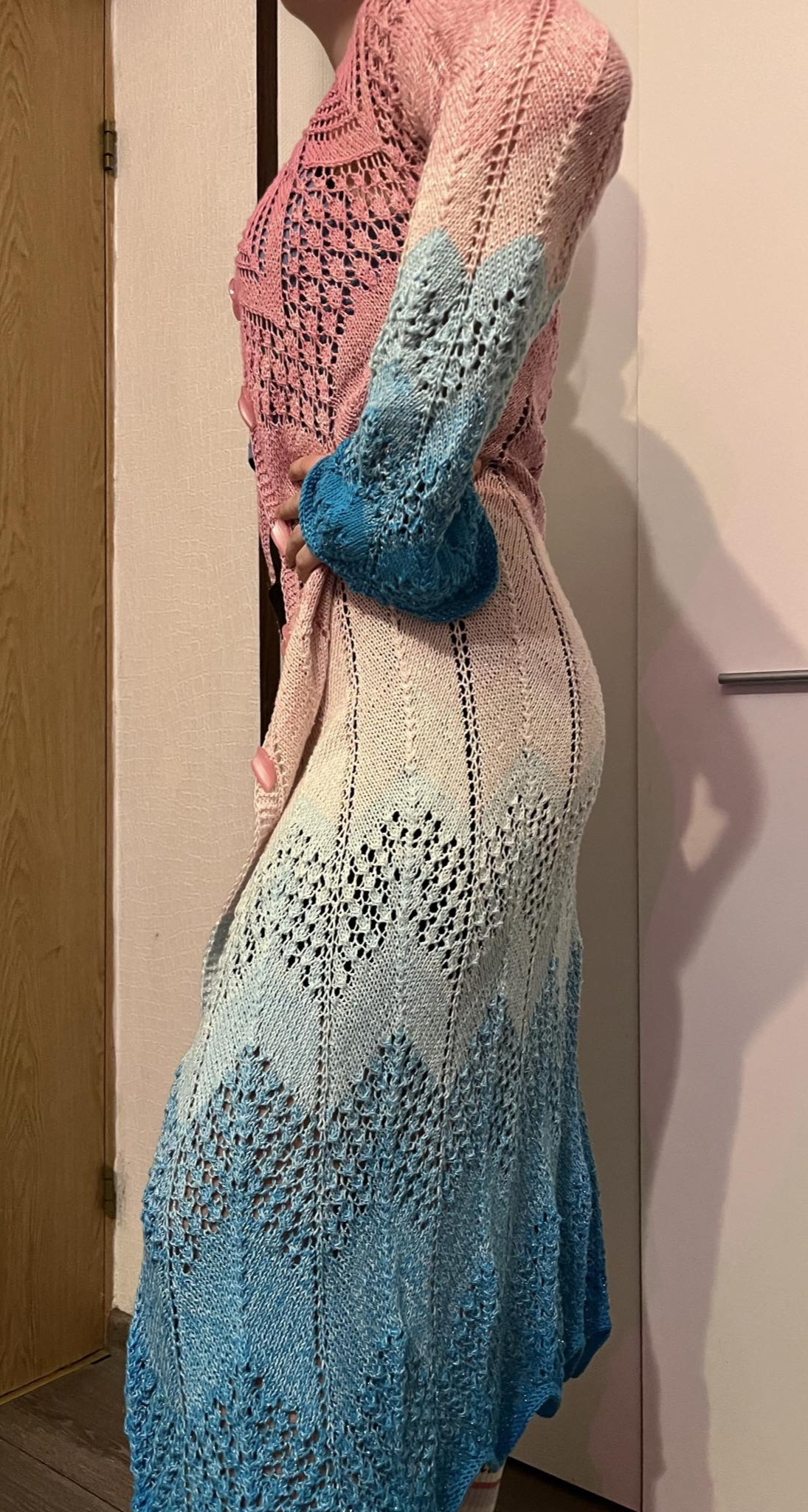 Rankų darbo megztas kardiganas