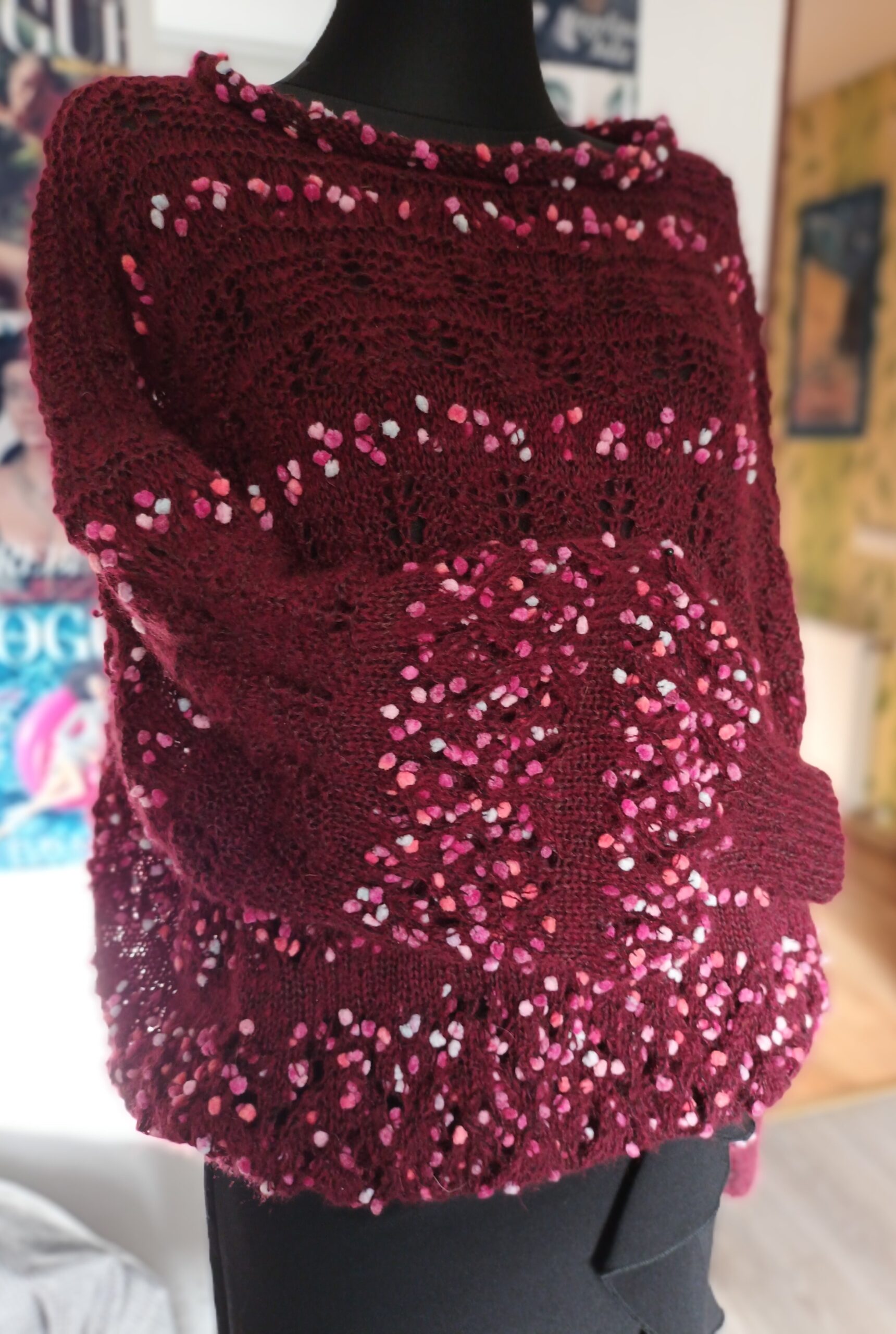 Rankų darbo megztukas