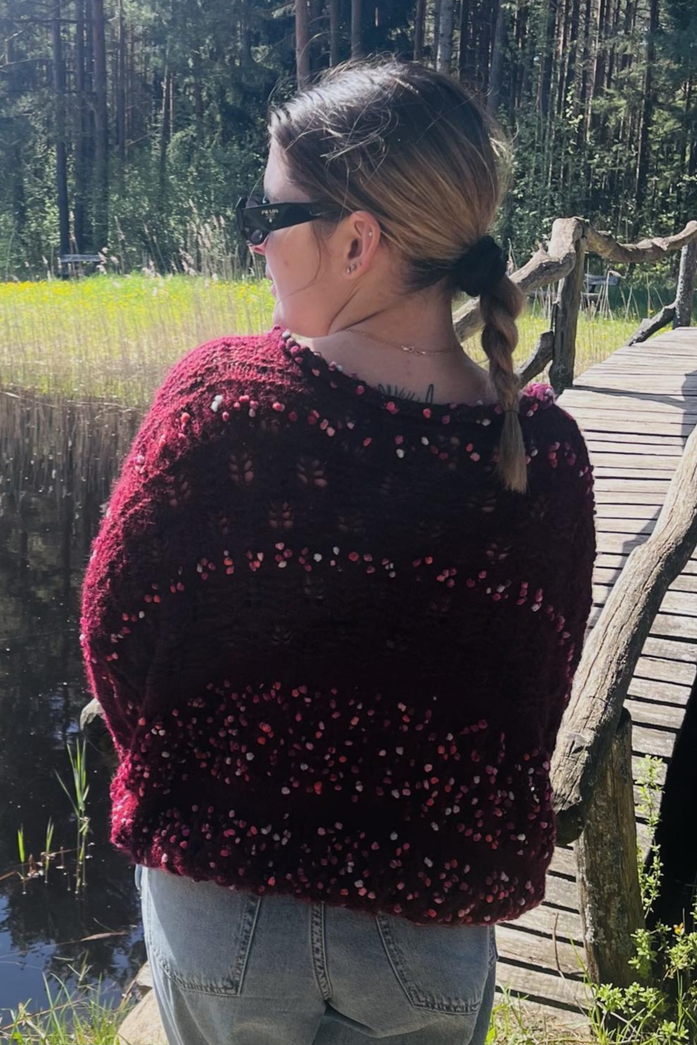 Rankų darbo megztukas