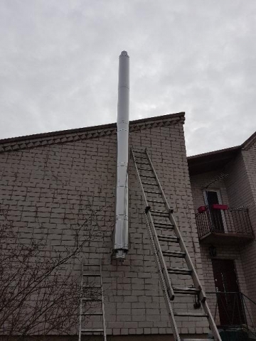 Kaminų įdėklai, pristatomi kaminai