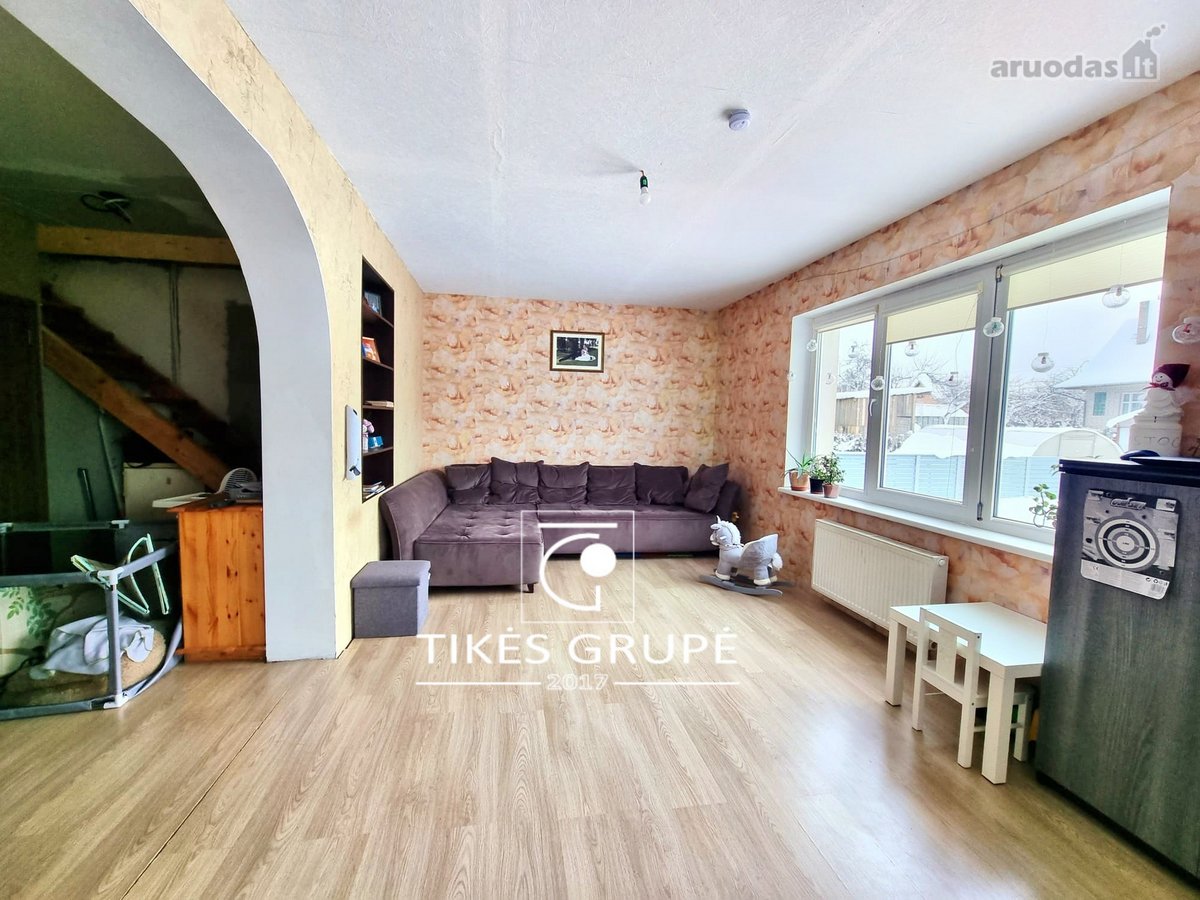 Parduodamas mūrinis namas su žeme, Dercekliuose.