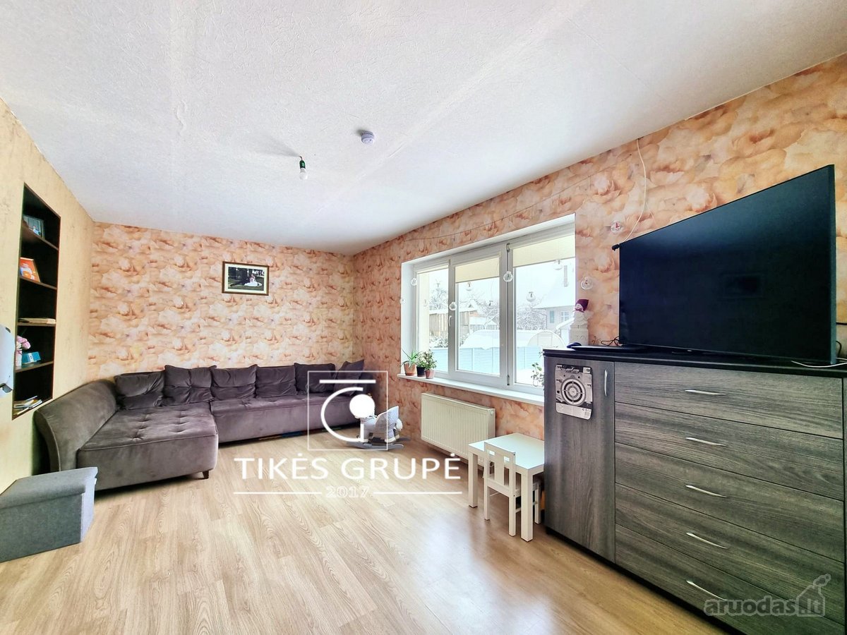 Parduodamas mūrinis namas su žeme, Dercekliuose.