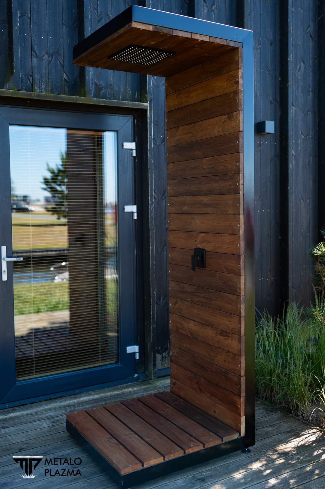 Parduodama lauko dušo kabina