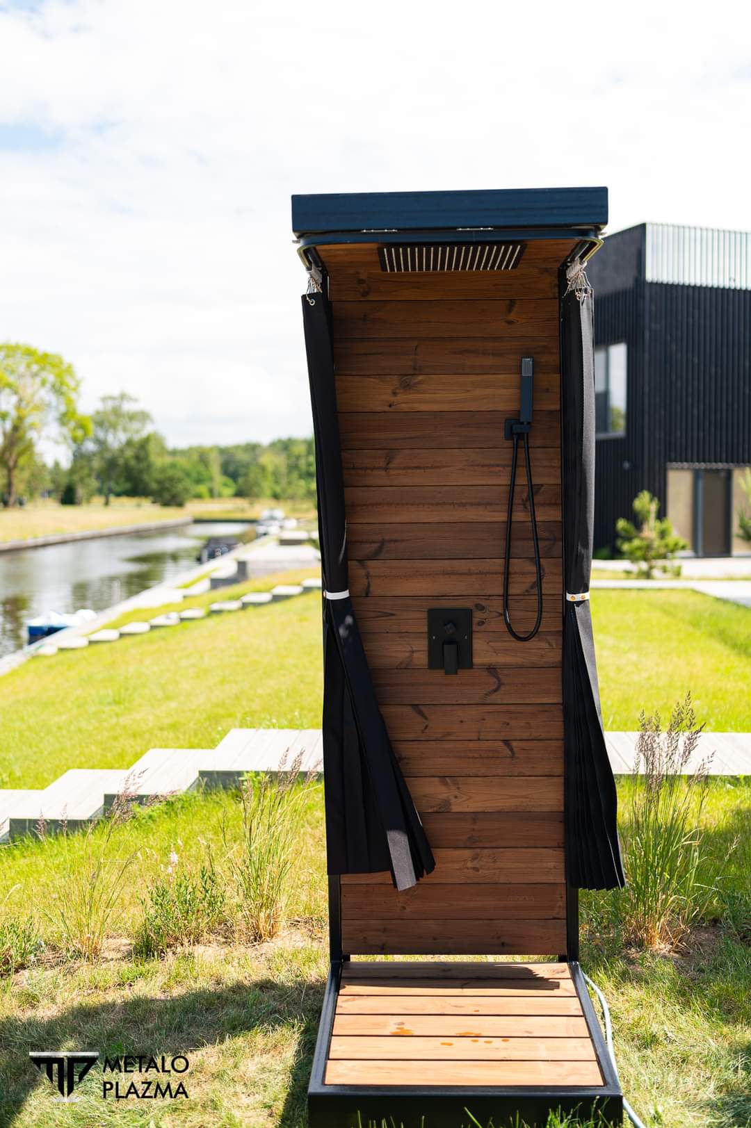 Parduodama lauko dušo kabina