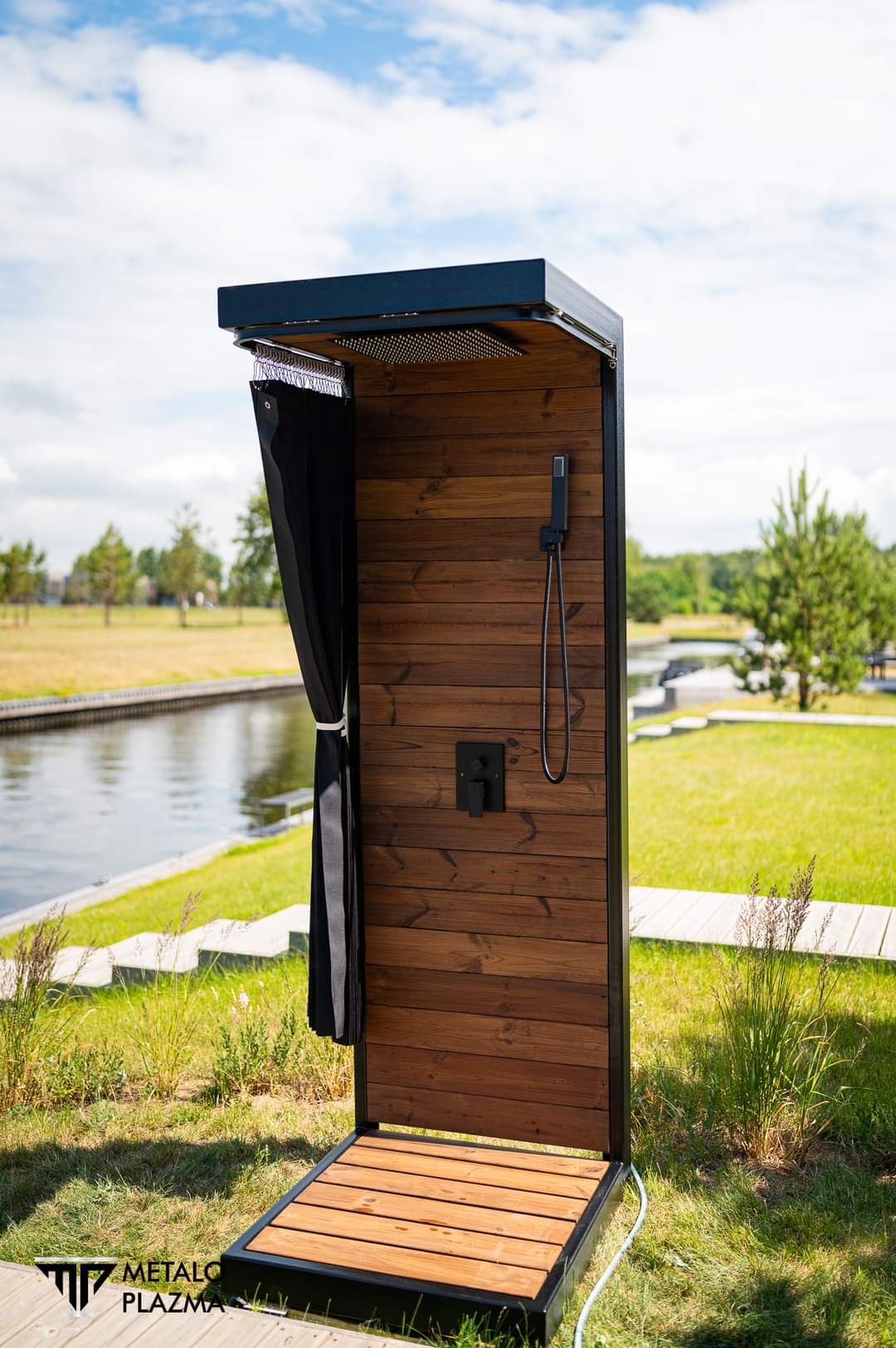 Parduodama lauko dušo kabina