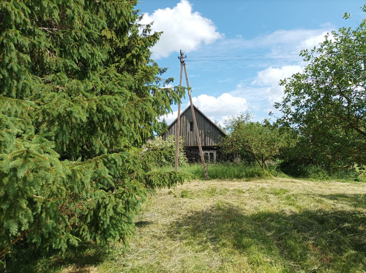 Parduodama sodyba su 70a sklypu, 10km iki Šiaulių.