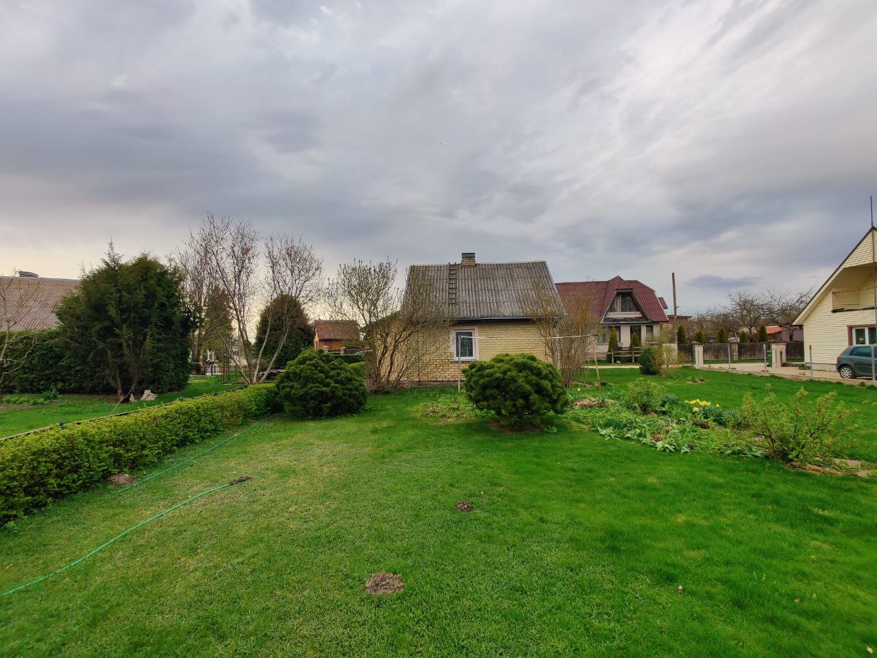 Jaukus rąstinis namas su sodu, Šiaulių raj., Beržynės km.