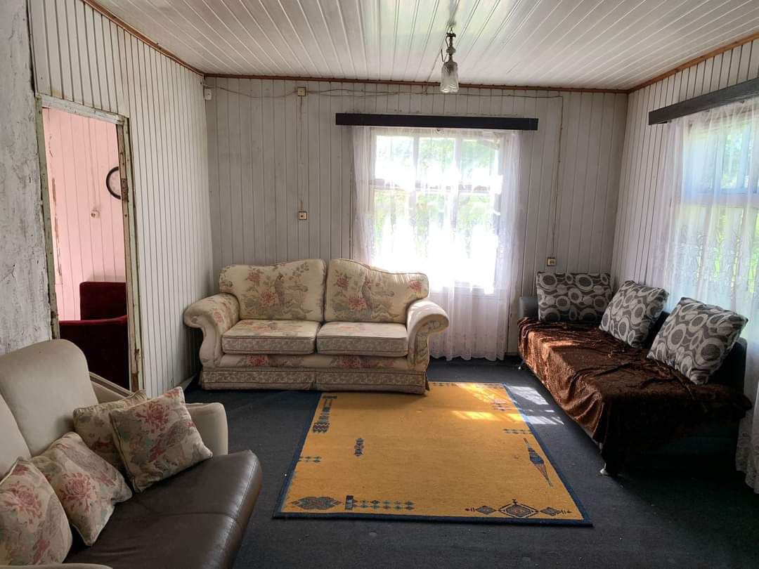 Parduodama sodyba šalia miško Anykščių r.