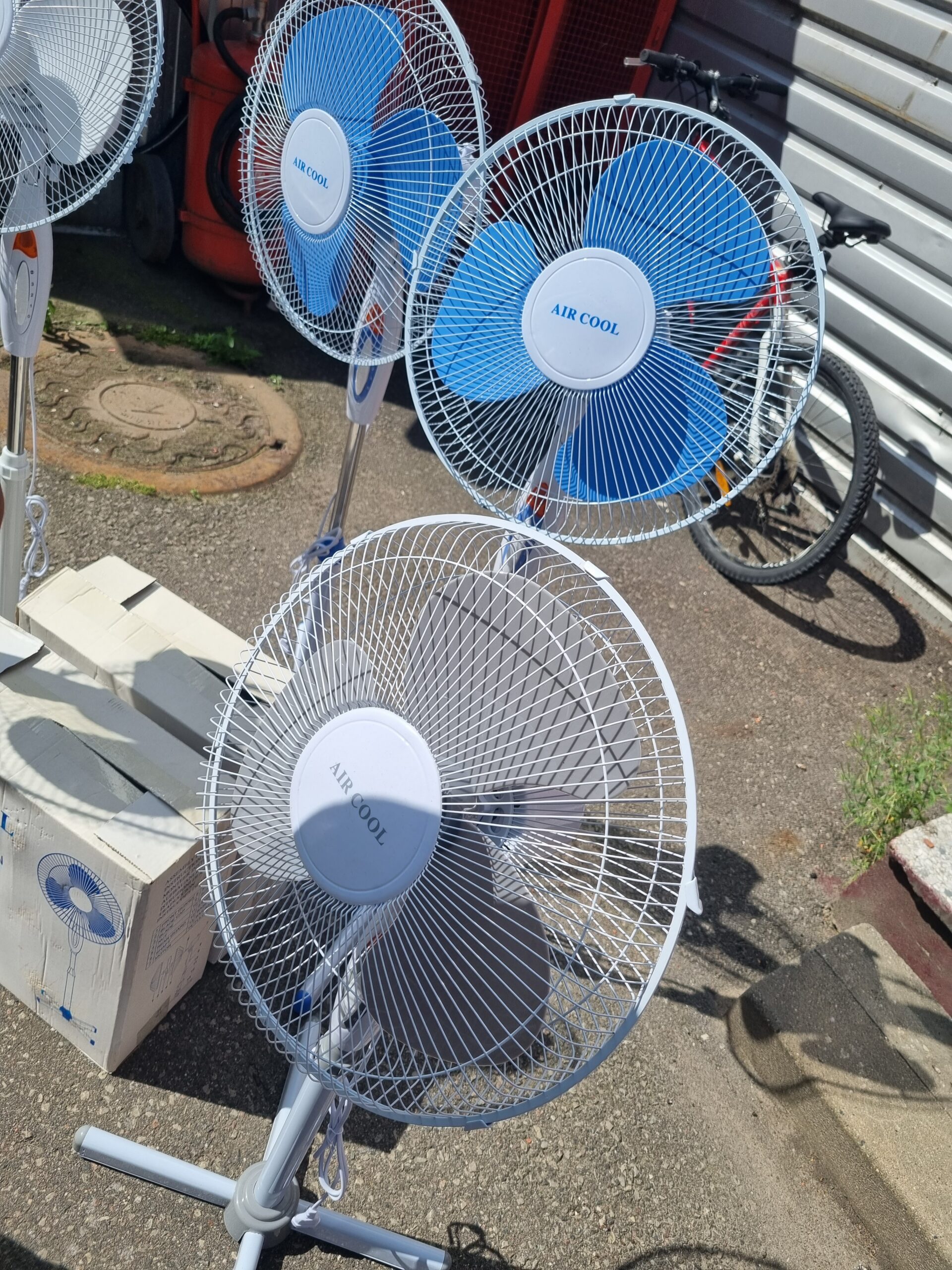 NAUJI VENTILIATORIAI