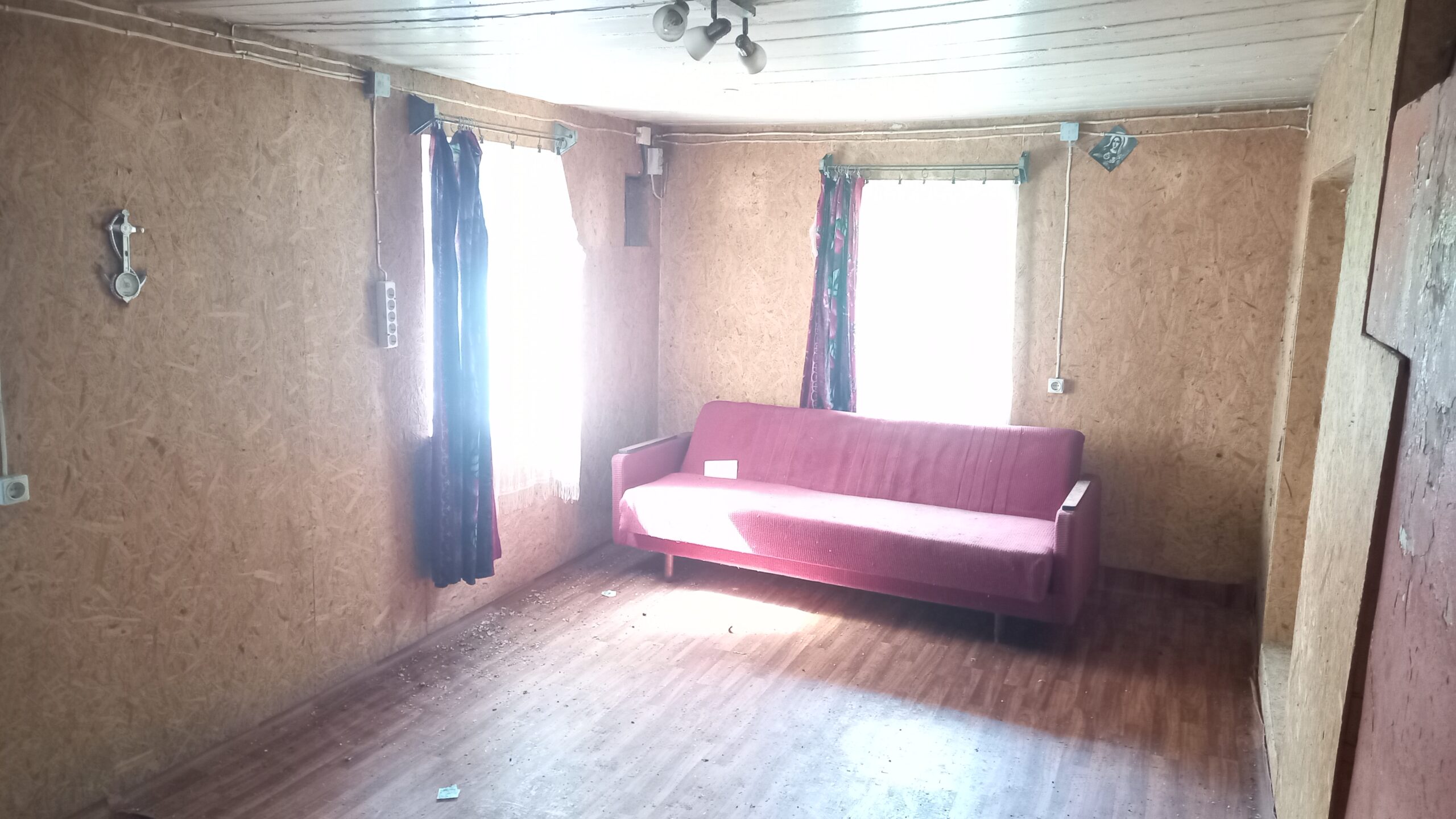 Parduodama sodyba, esanti vienkiemyje