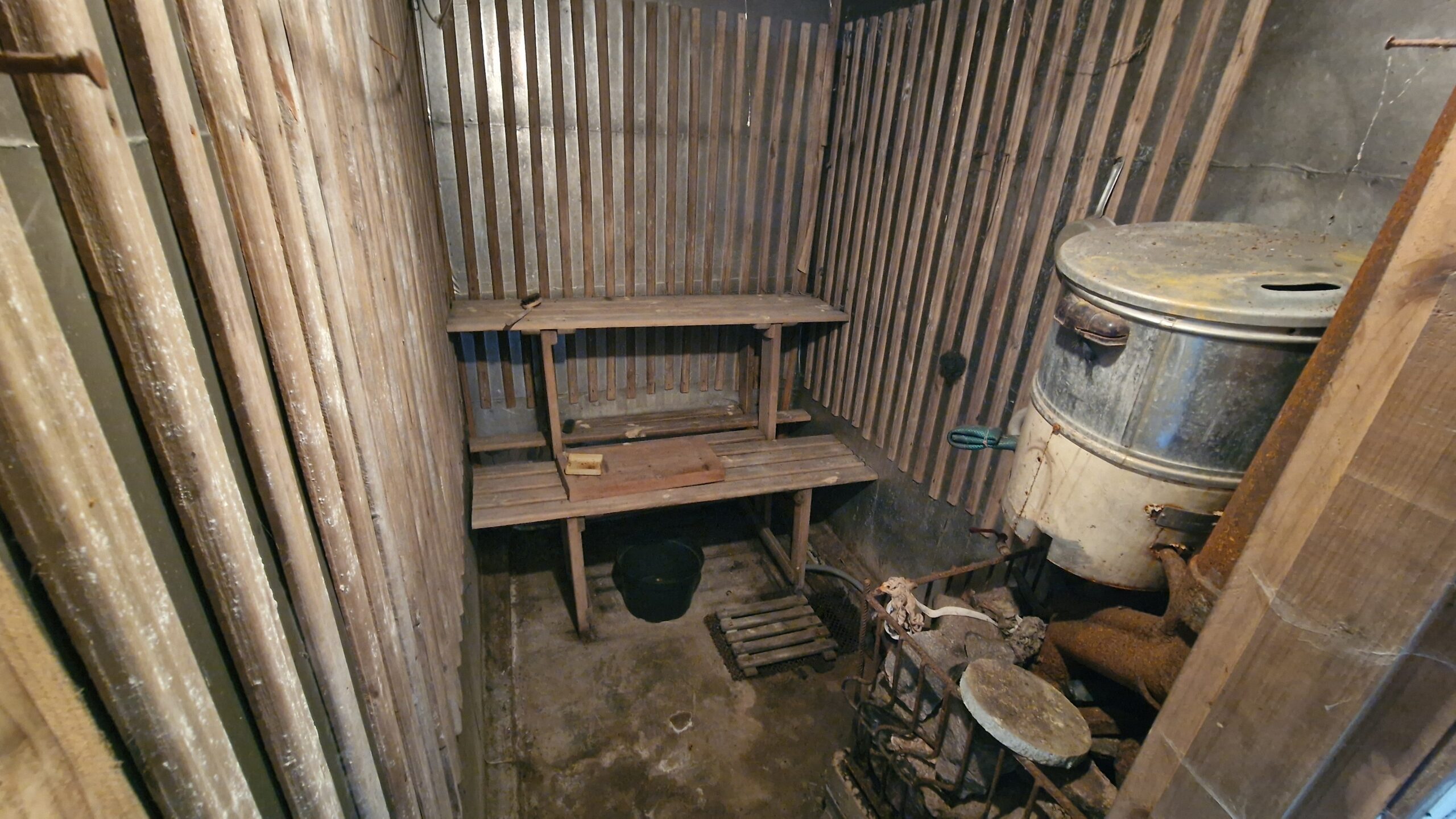 Parduodamas sodas su mūriniu namu vieno aukštų su rūsiu