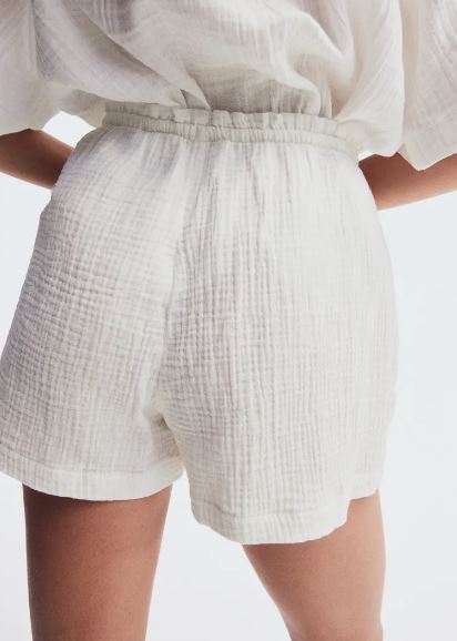 Muslino audinio kostiumėlis su šortais