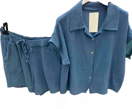 Muslino audinio kostiumėlis su šortais