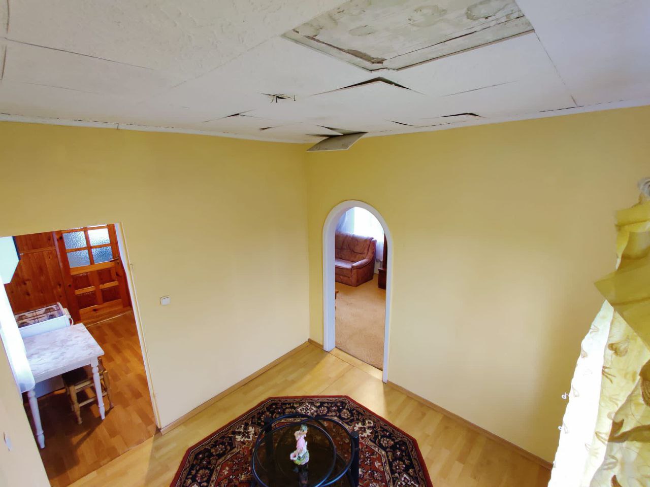 Jaukus rąstinis namas su sodu, Šiaulių raj., Beržynės km.