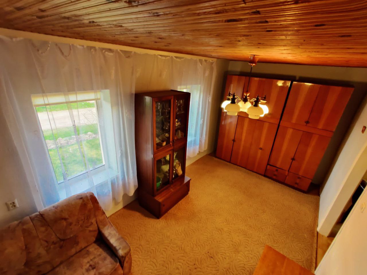 Jaukus rąstinis namas su sodu, Šiaulių raj., Beržynės km.