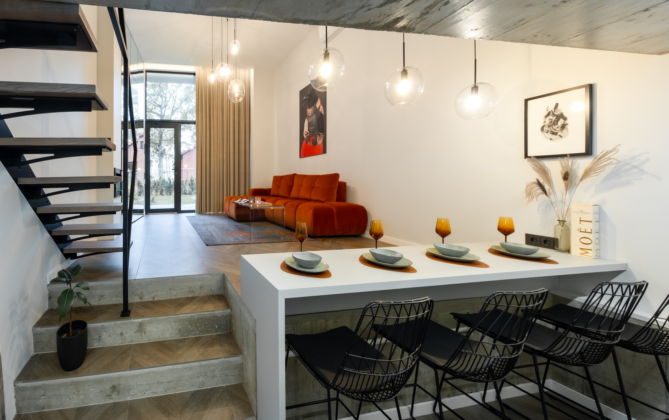 Butas su terasa pajūryje