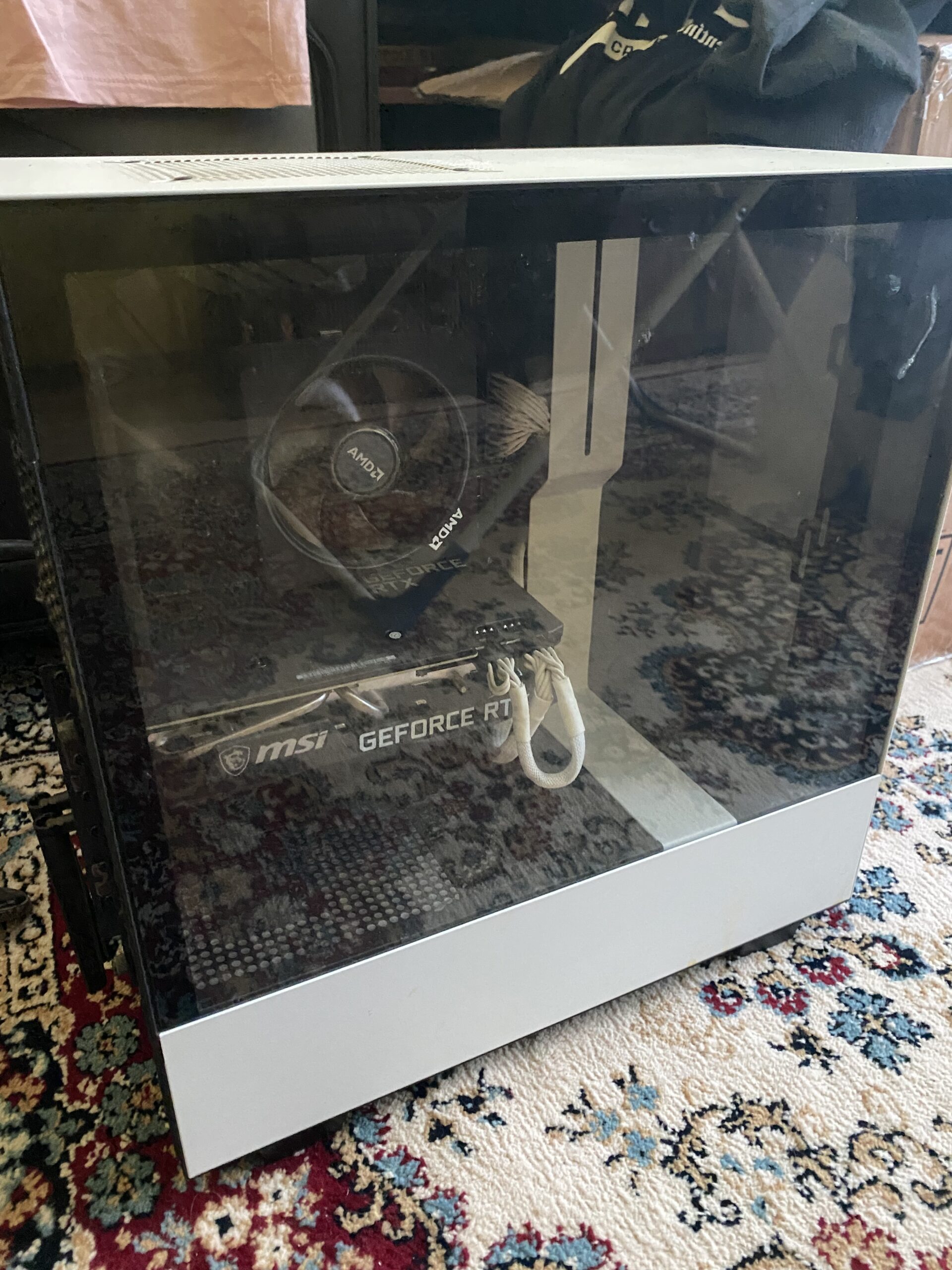 Žaidimų ir darbo kompiuteris