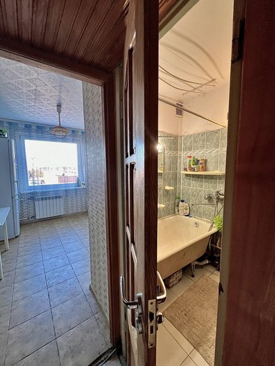 Parduodamas 2 kambarių butas RADVILIŠKYJE