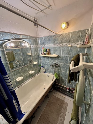 Parduodamas 2 kambarių butas RADVILIŠKYJE