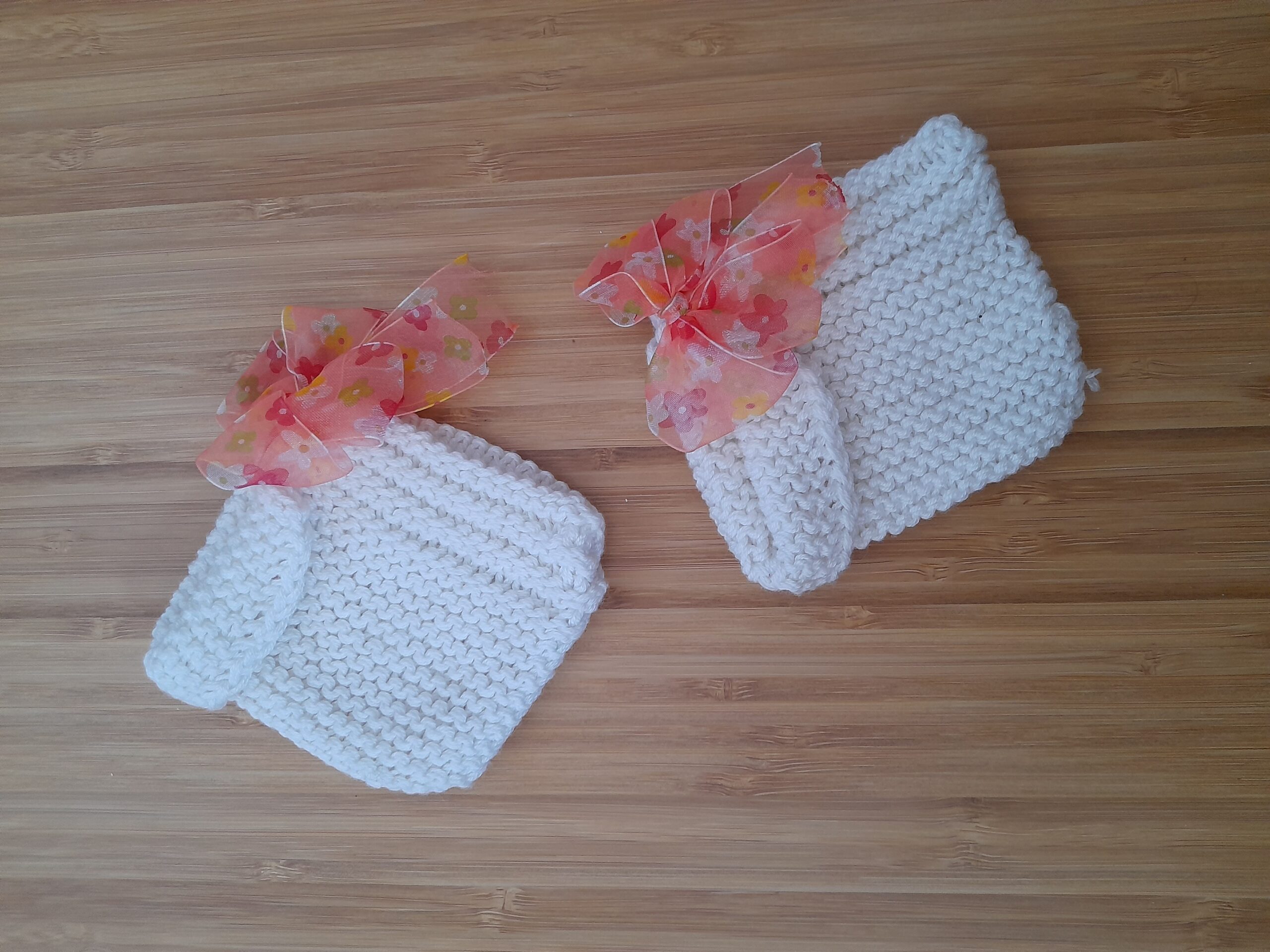 Rankų derbo megztas iš medvilnės kūdikio komplektukas