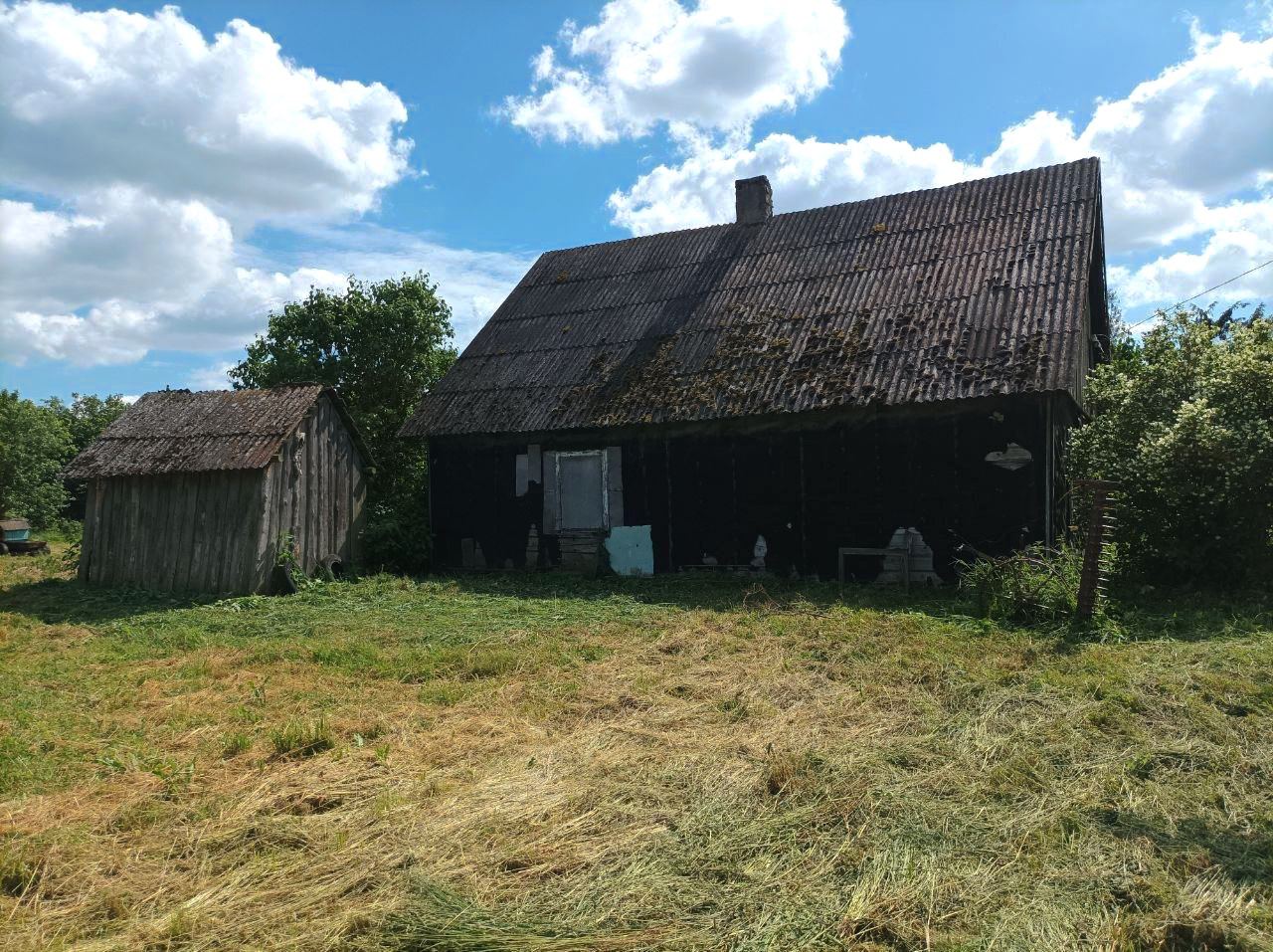 Parduodama sodyba su 70a sklypu, 10km iki Šiaulių.