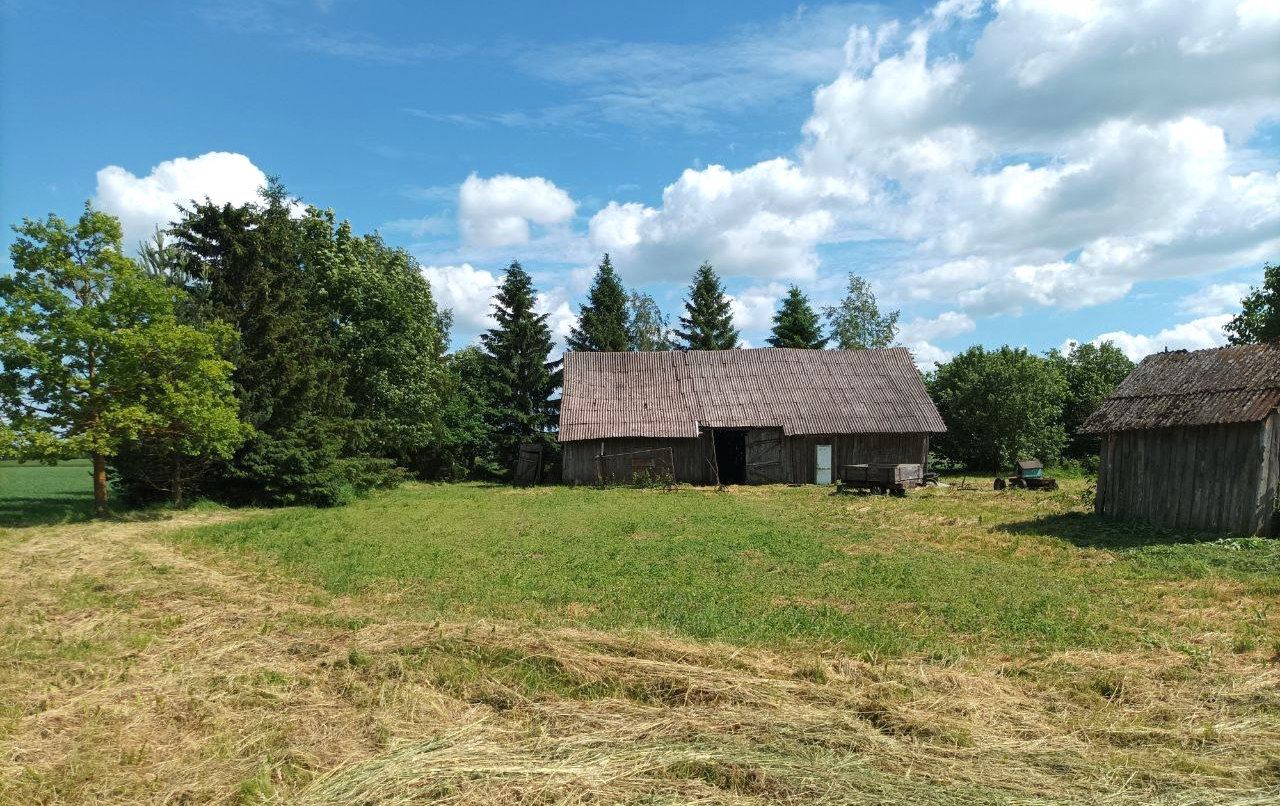 Parduodama sodyba su 70a sklypu, 10km iki Šiaulių.