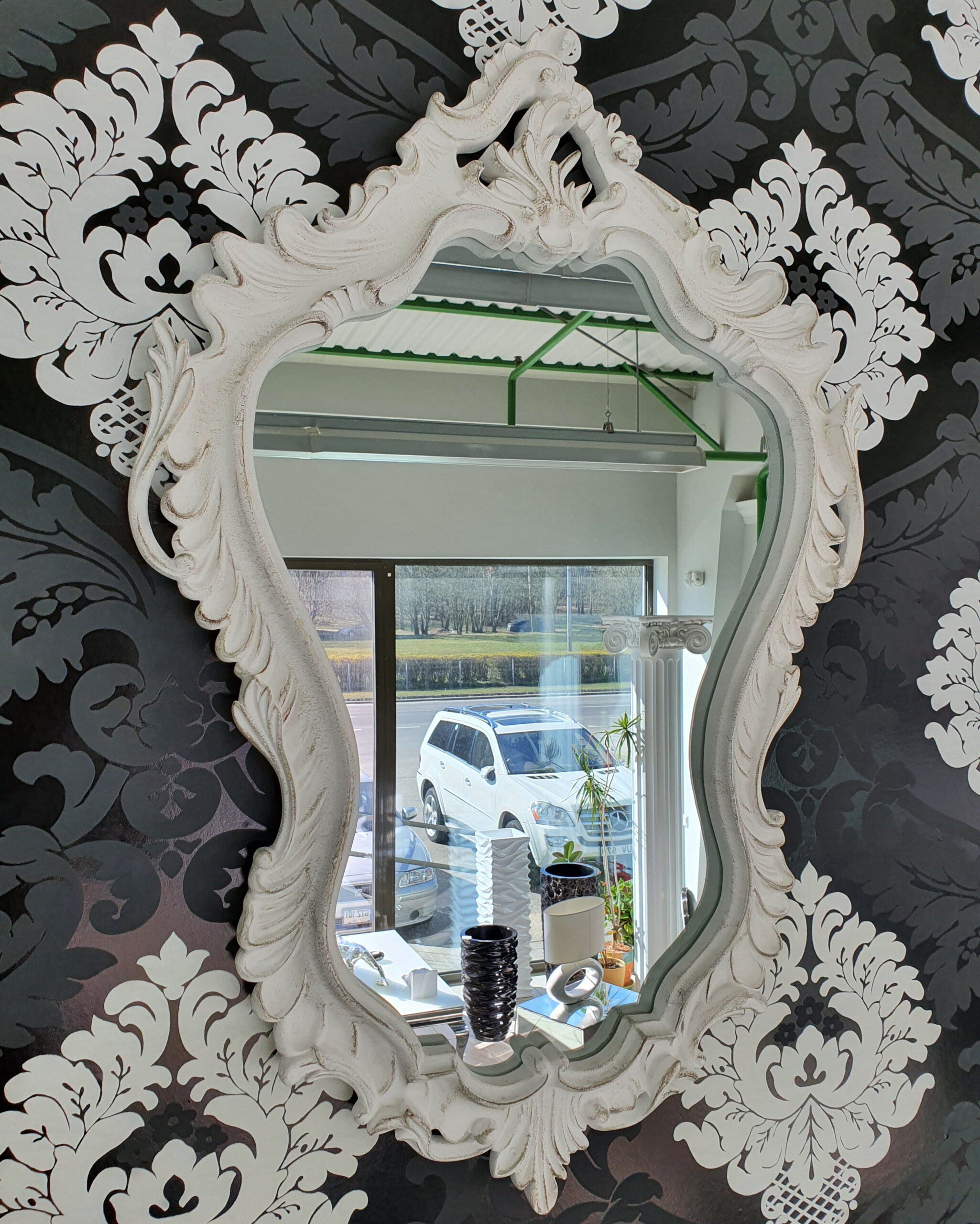 Klasikiniai ir modernūs veidrodžiai