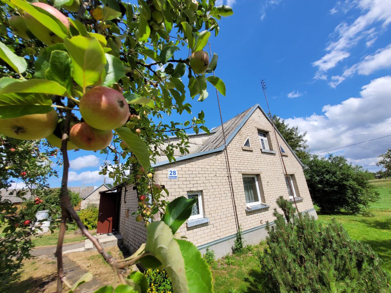 Parduodamas apšiltintas namas