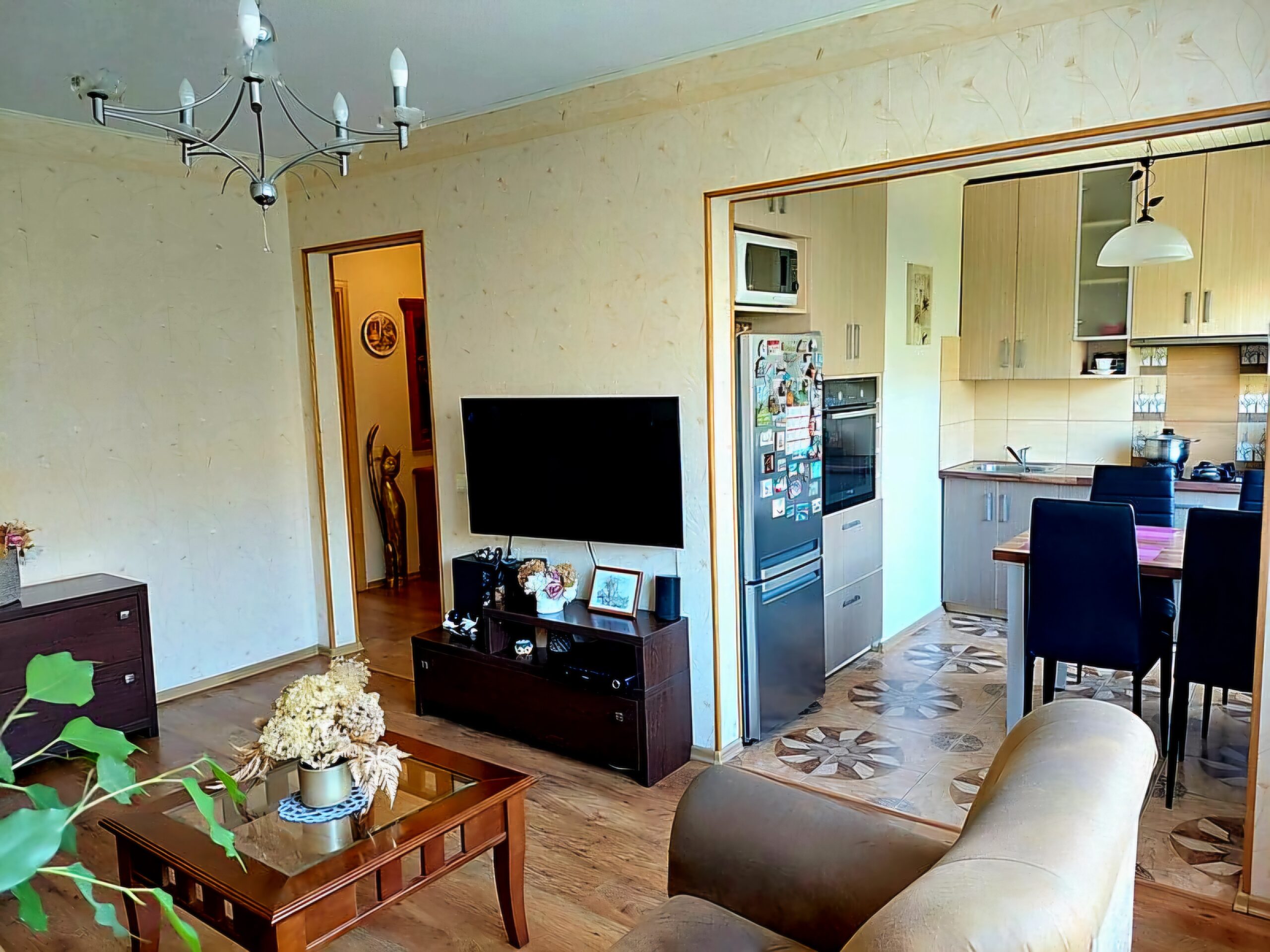 Parduodamas perplanuotas 3 kambarių butas