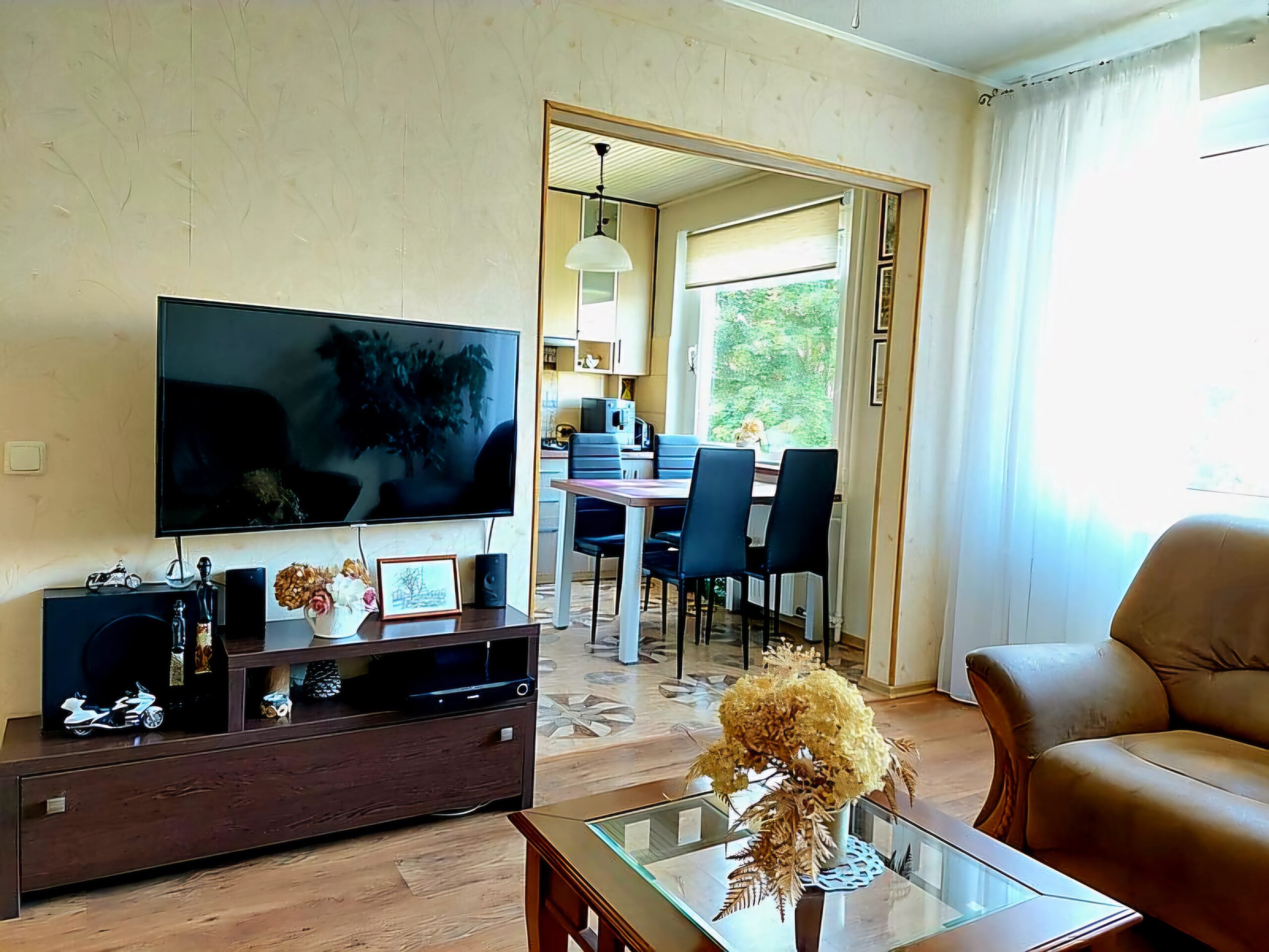 Parduodamas perplanuotas 3 kambarių butas