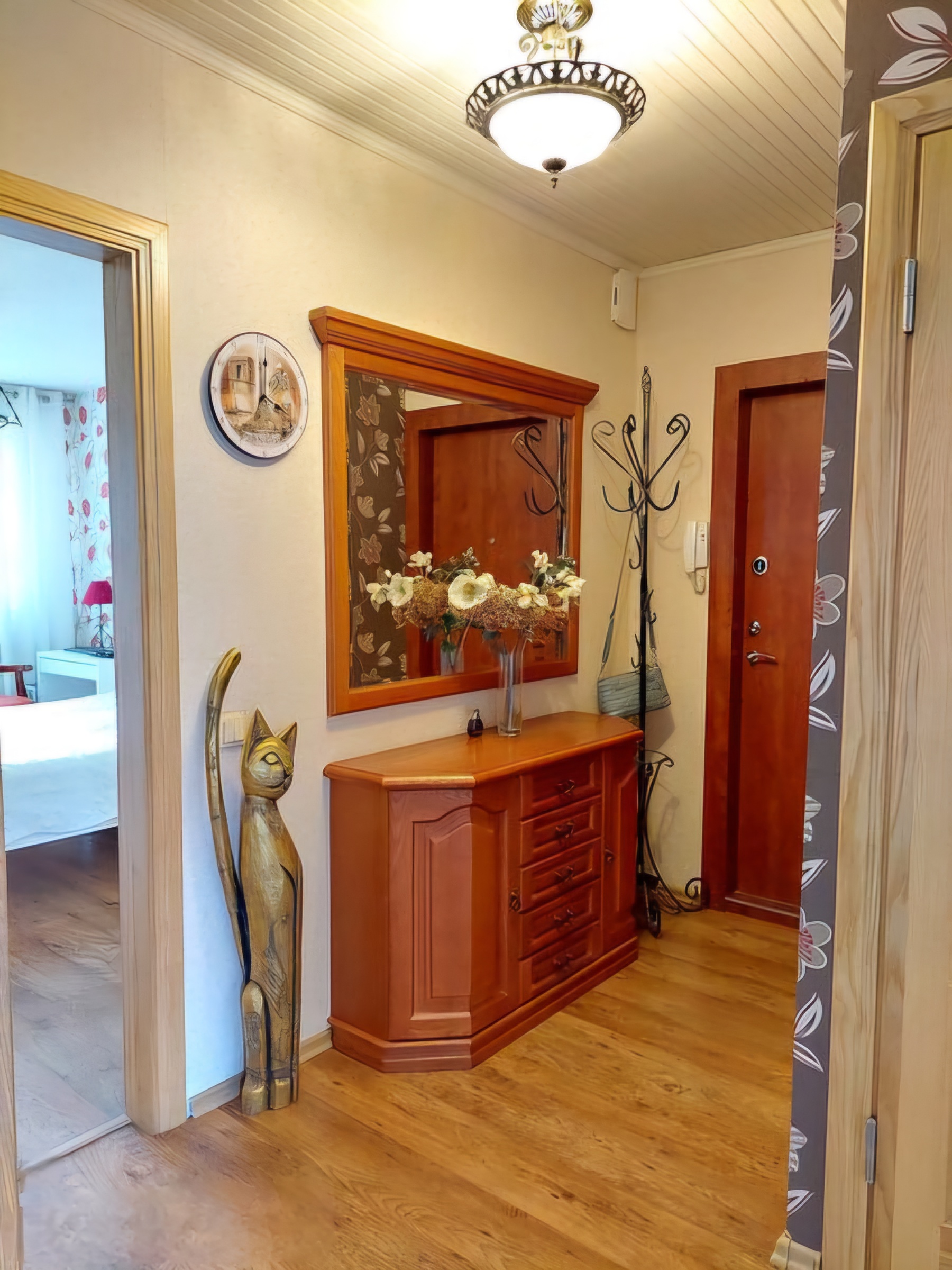 Parduodamas perplanuotas 3 kambarių butas