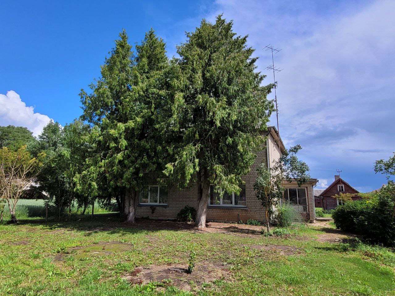 Parduodamas namas Telšių rajone