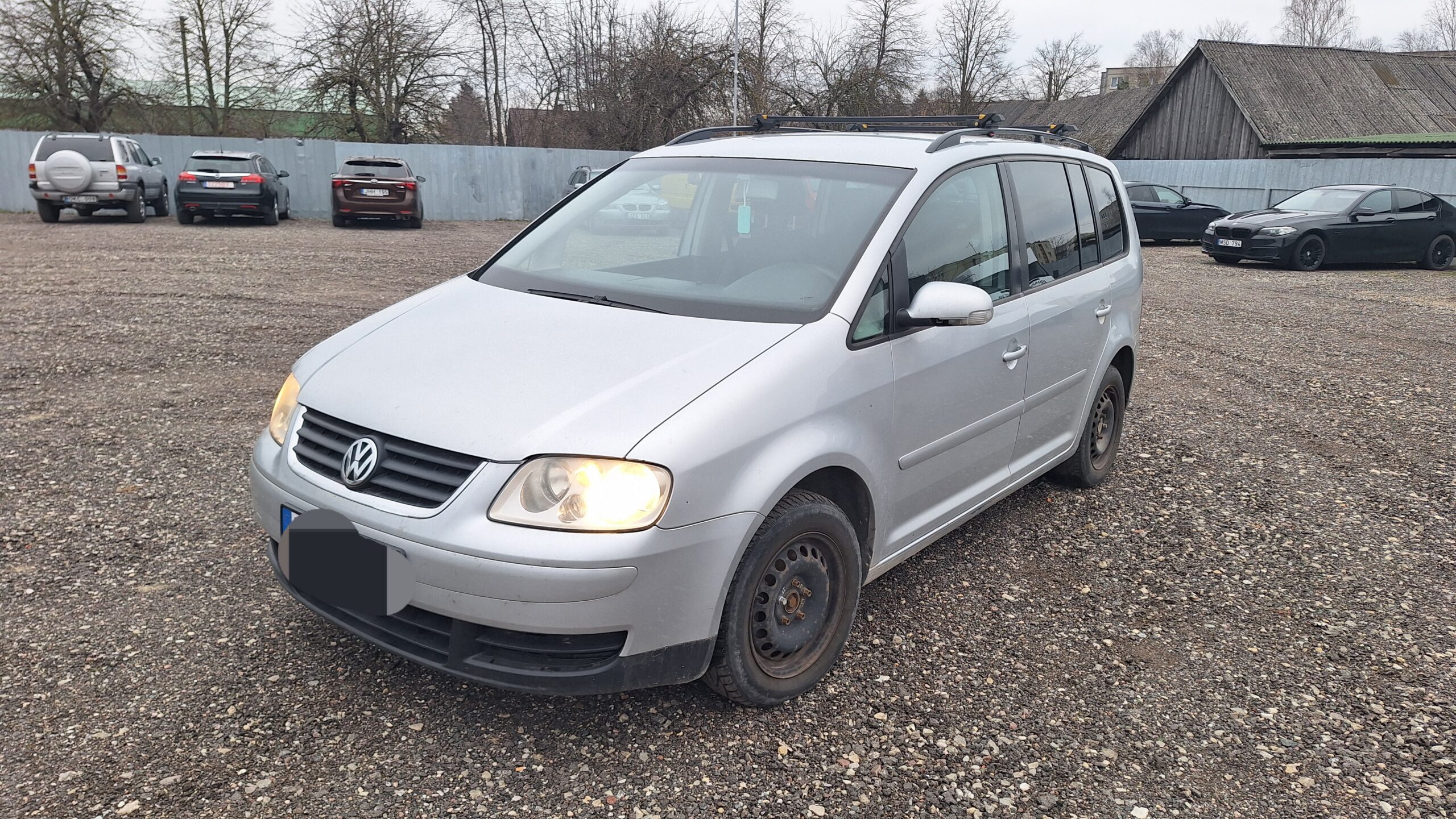 Techniškai idealiai tvarkingas automobilis, TA iki 2026.01 mėn., + lietų ratlankių komplektas.