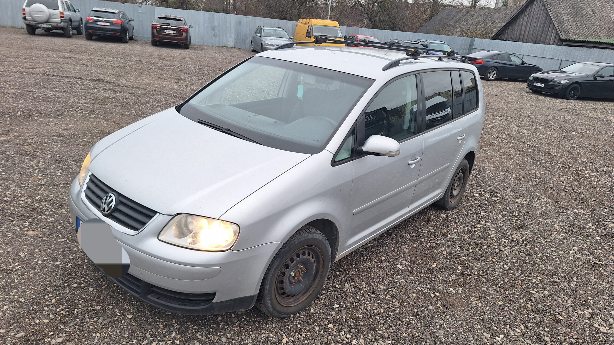 Techniškai idealiai tvarkingas automobilis, TA iki 2026.01 mėn., + lietų ratlankių komplektas.