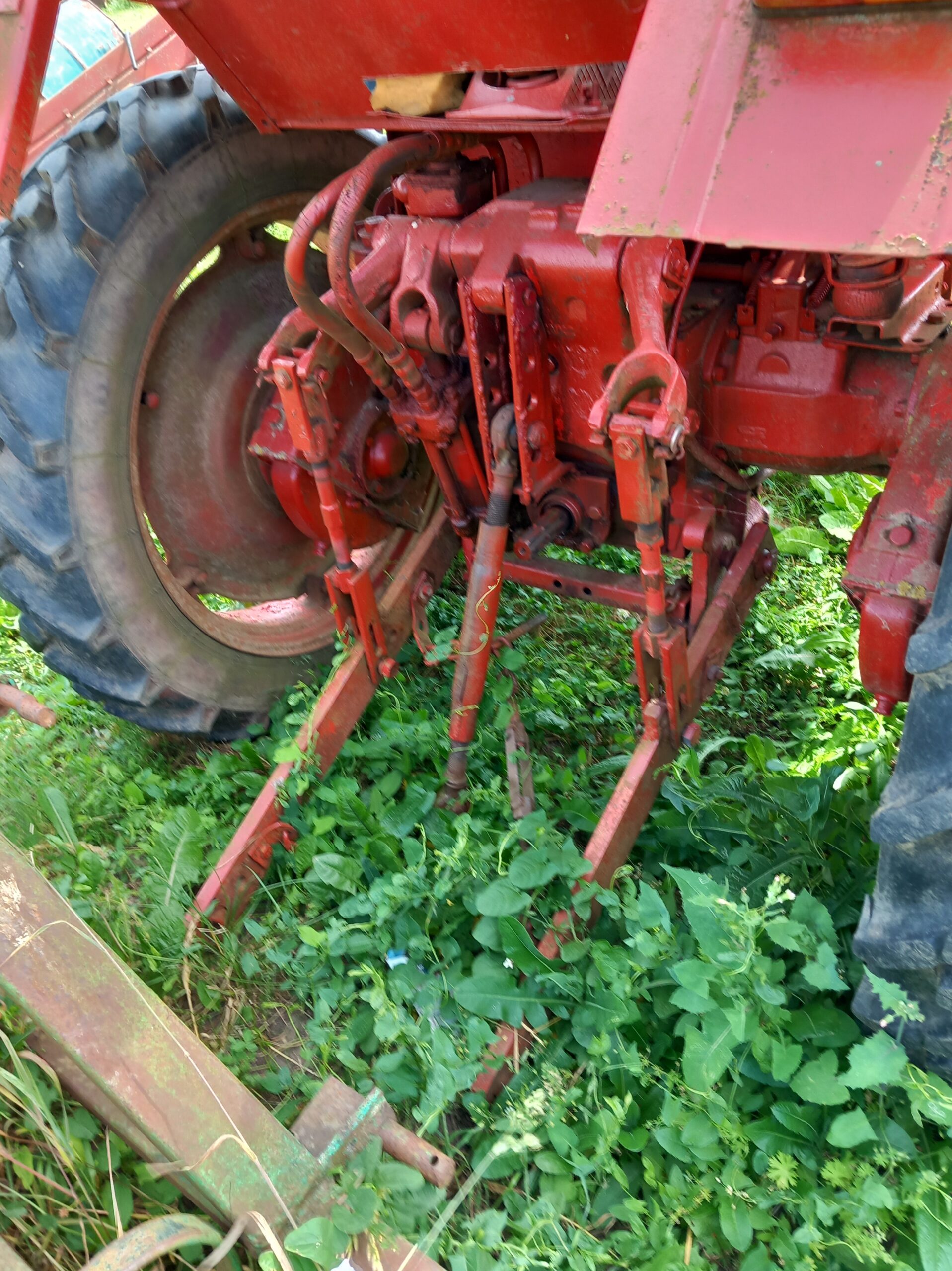 Parduodu tvarkingą T25 traktorių