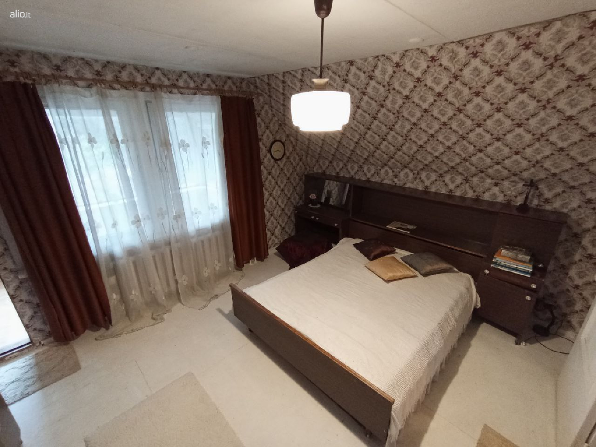 Parduodamas erdvus namas Varėnos r.